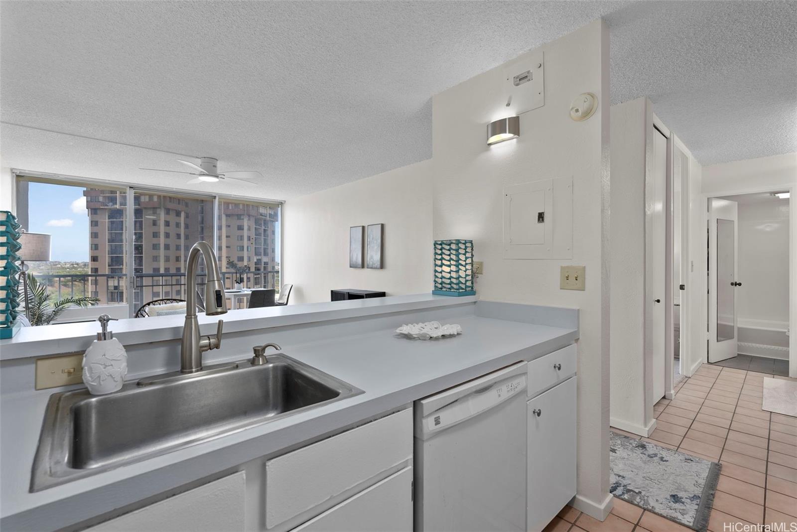 Pearl 2 condo # 11G, Aiea, Hawaii - photo 10 of 25