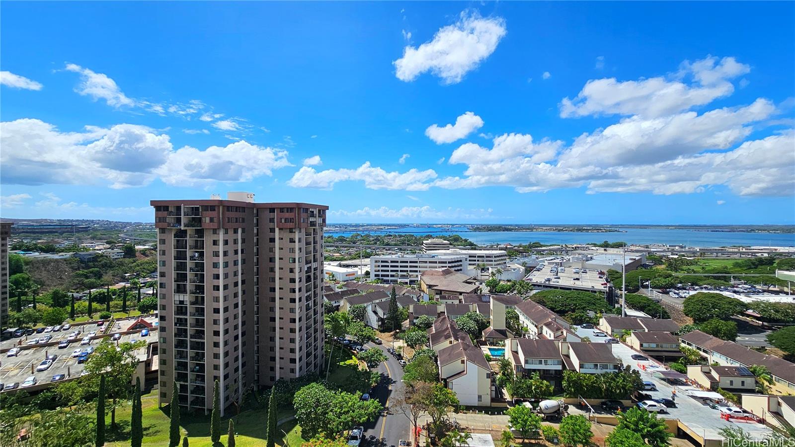 Pearl 2 condo # #17G, Aiea, Hawaii - photo 11 of 24