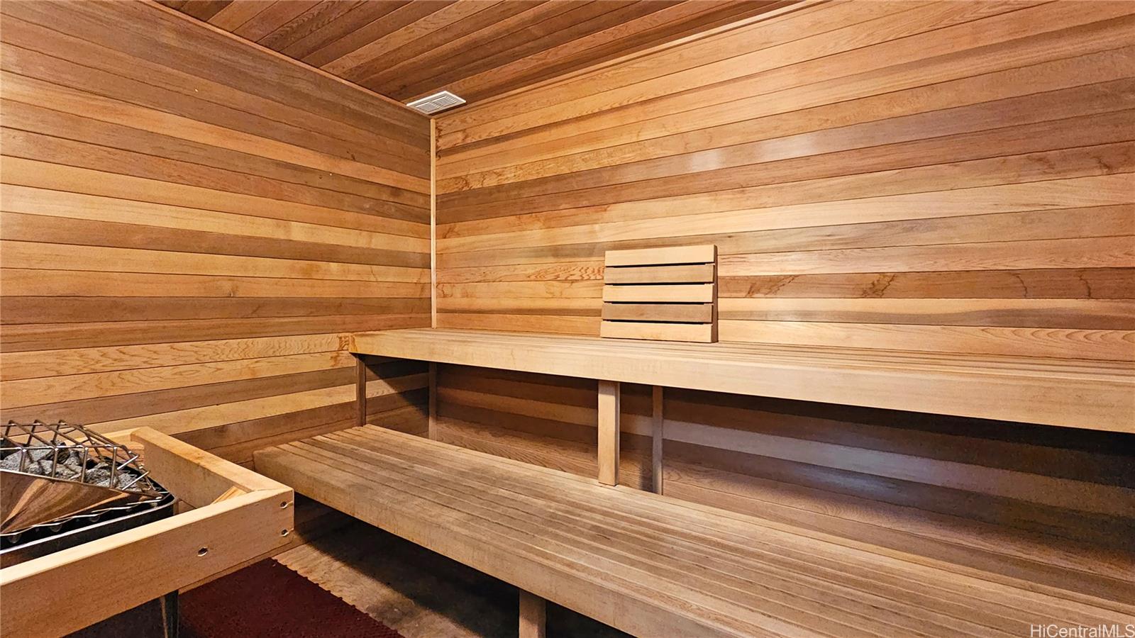 Pearl 2 condo # #17G, Aiea, Hawaii - photo 21 of 24