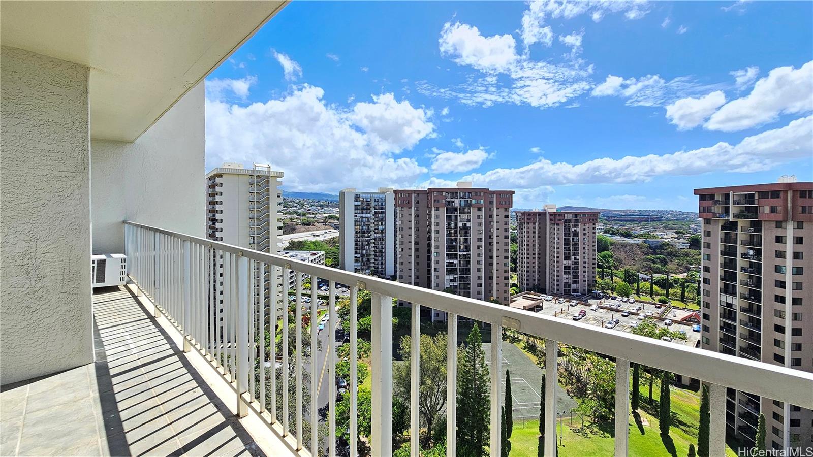 Pearl 2 condo # #17G, Aiea, Hawaii - photo 9 of 24