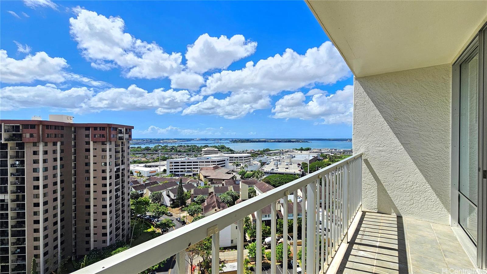 Pearl 2 condo # #17G, Aiea, Hawaii - photo 10 of 24