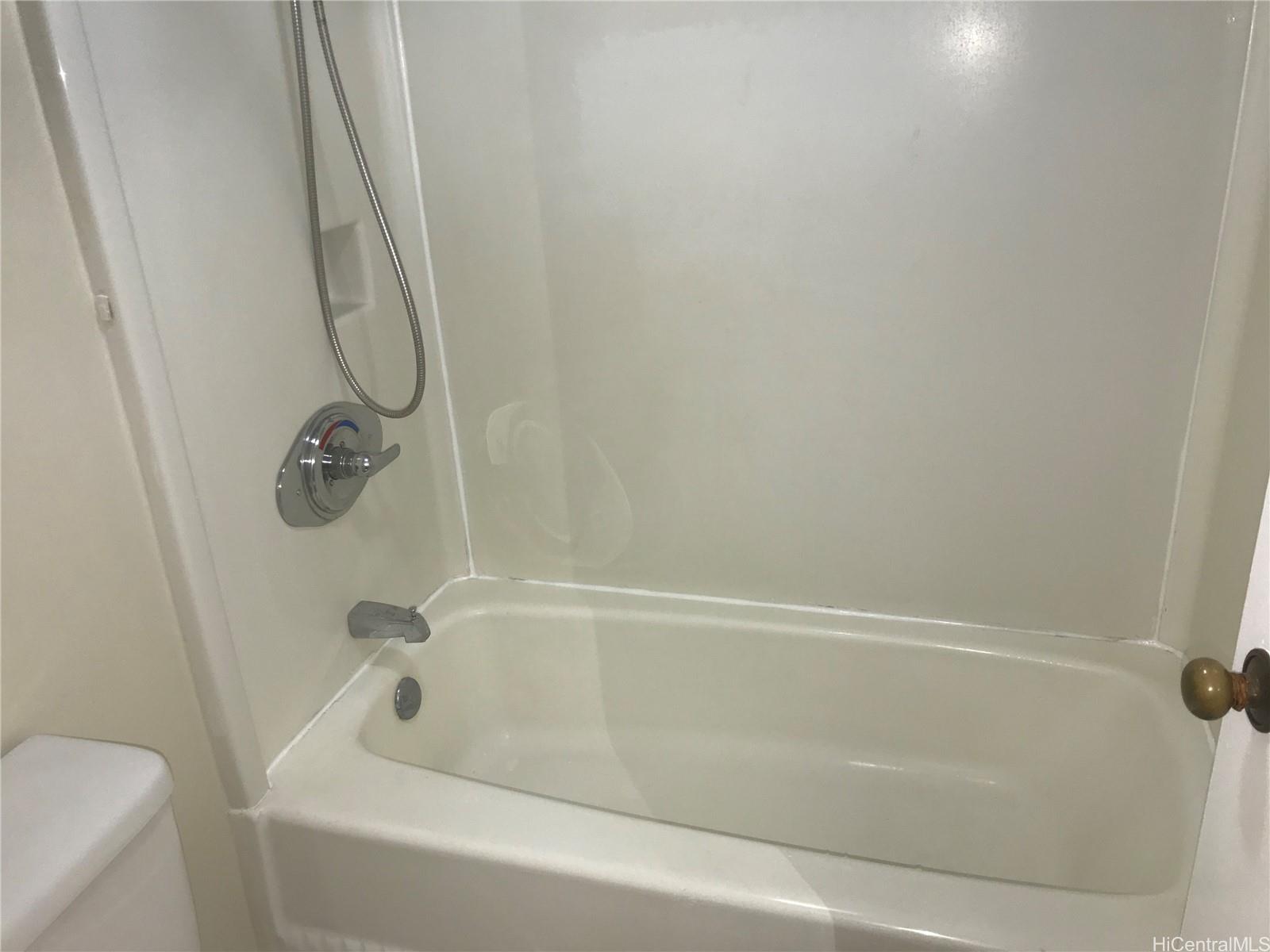 98-410 Koauka Loop Aiea - Rental - photo 5 of 17