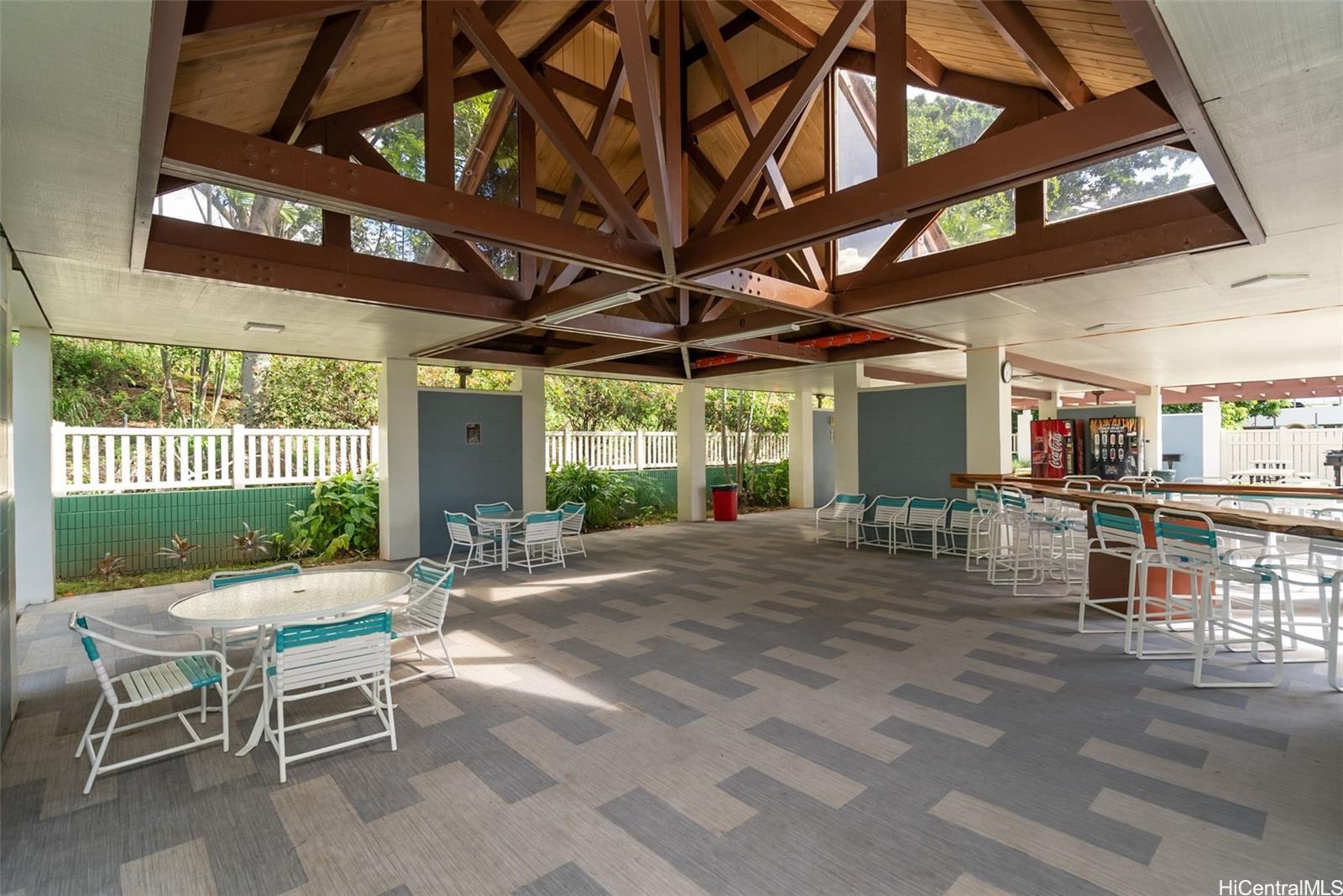 Pearl 2 condo # 23C, Aiea, Hawaii - photo 4 of 17