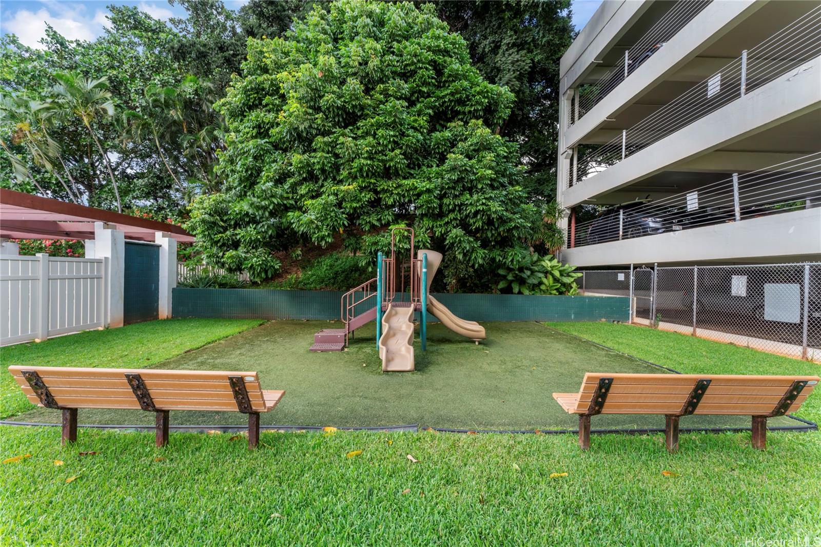 Pearl 2 condo # 31F, Aiea, Hawaii - photo 20 of 25