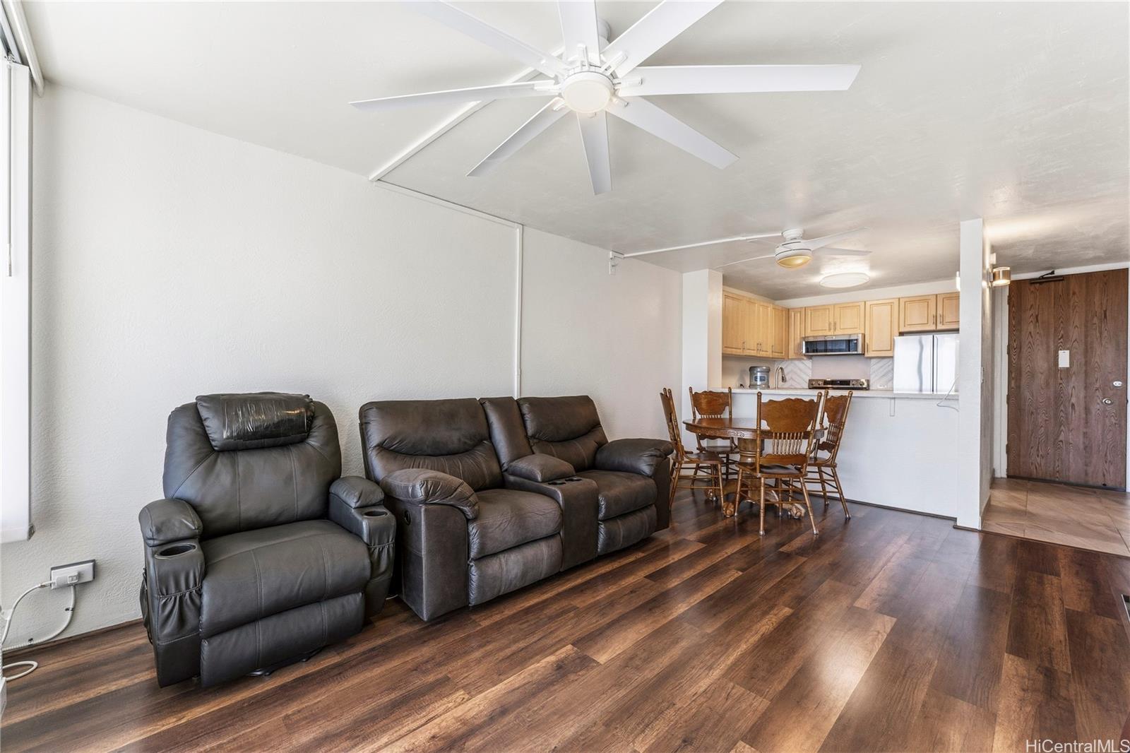 Pearl 2 condo # 31F, Aiea, Hawaii - photo 3 of 25