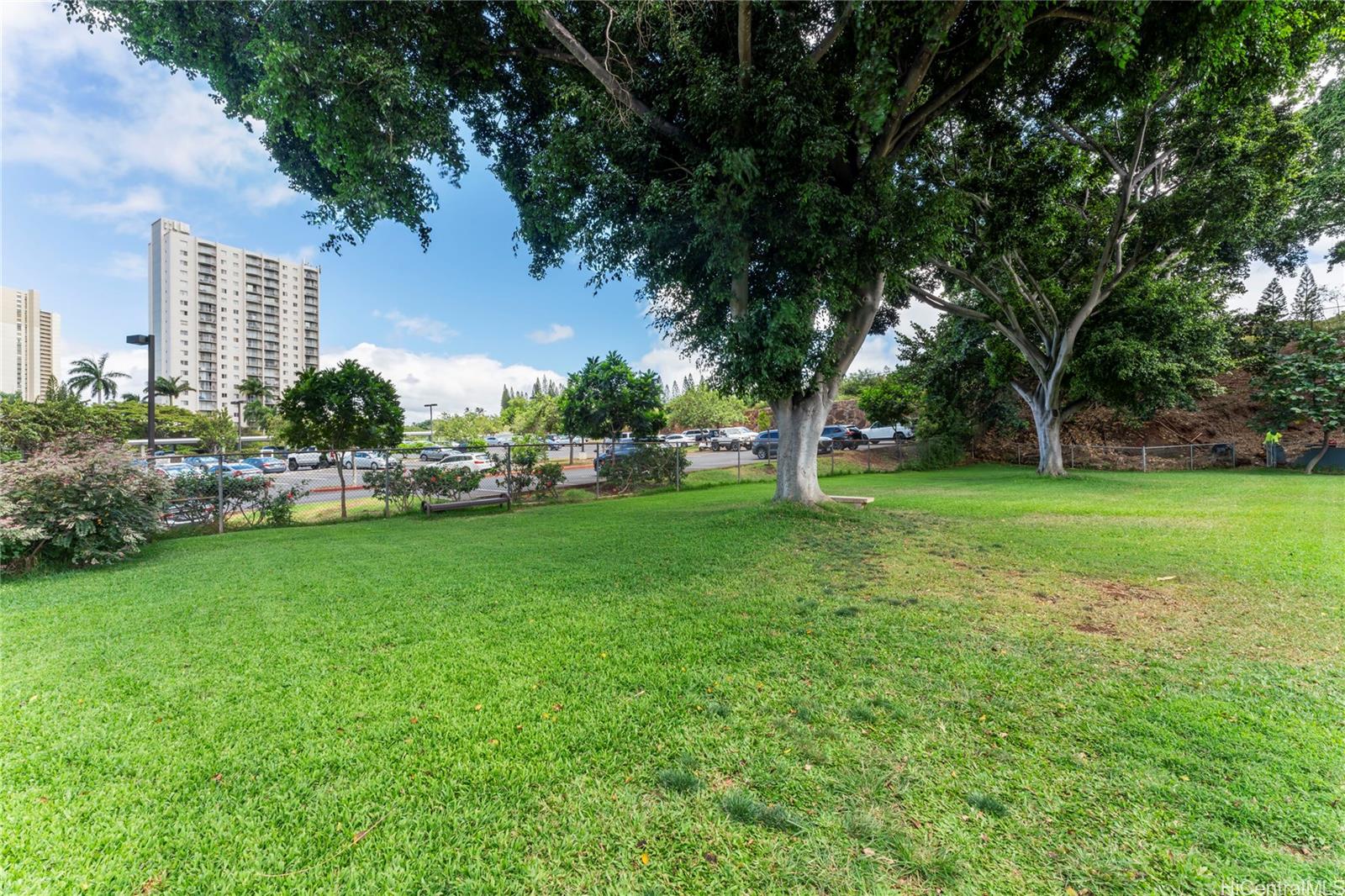 Pearl 2 condo # 31F, Aiea, Hawaii - photo 21 of 25