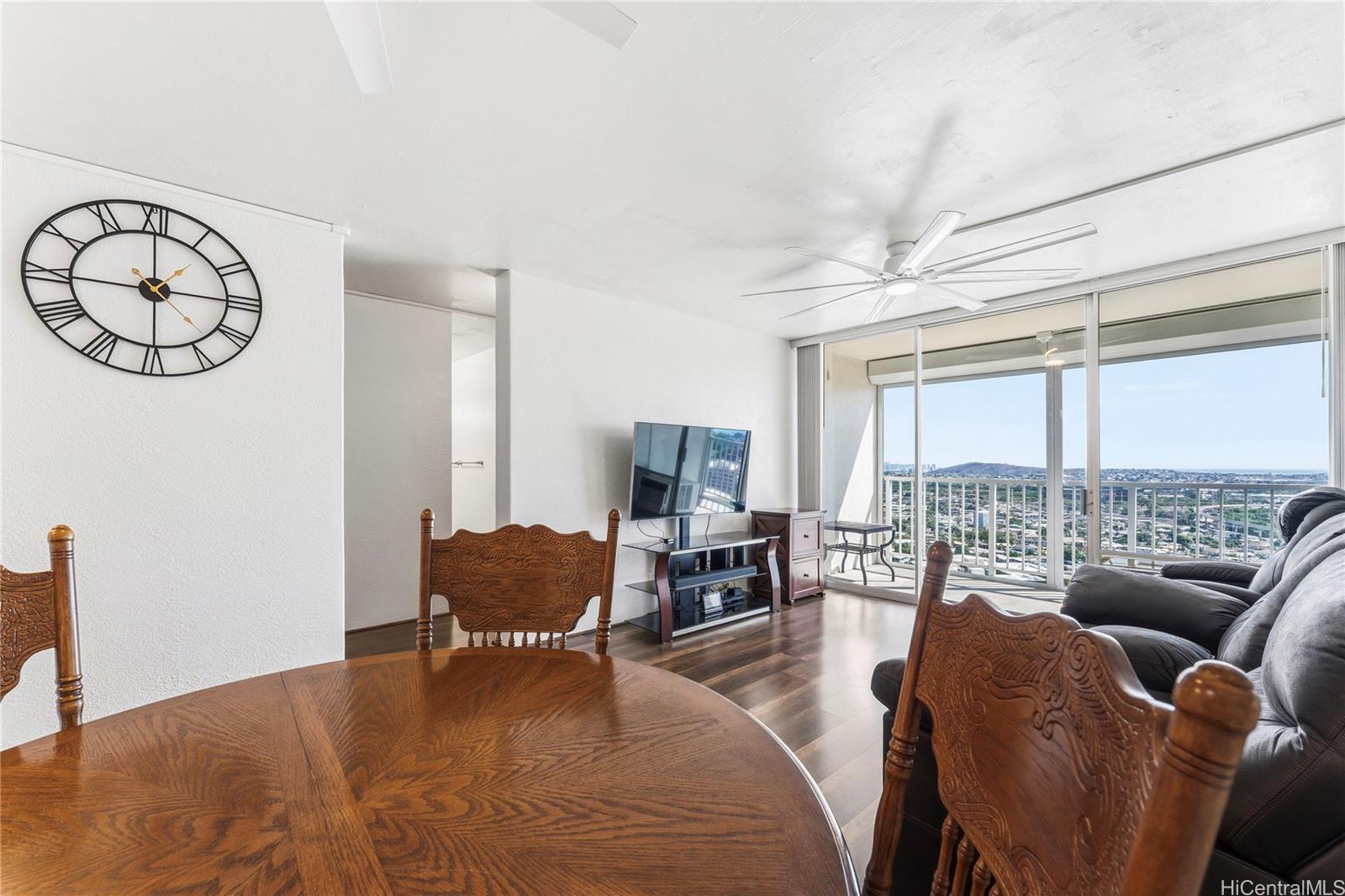 Pearl 2 condo # 31F, Aiea, Hawaii - photo 5 of 25