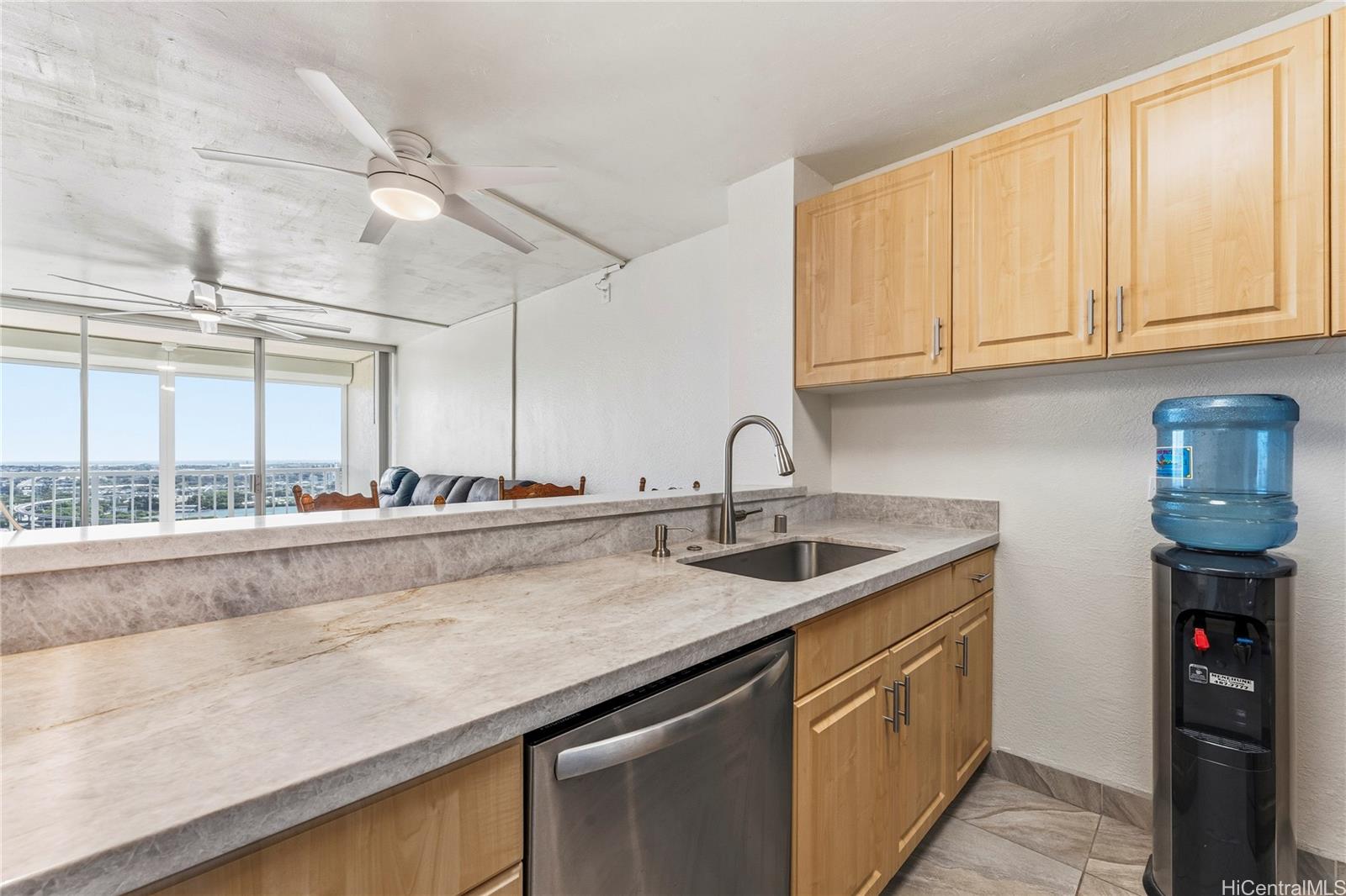 Pearl 2 condo # 31F, Aiea, Hawaii - photo 9 of 25