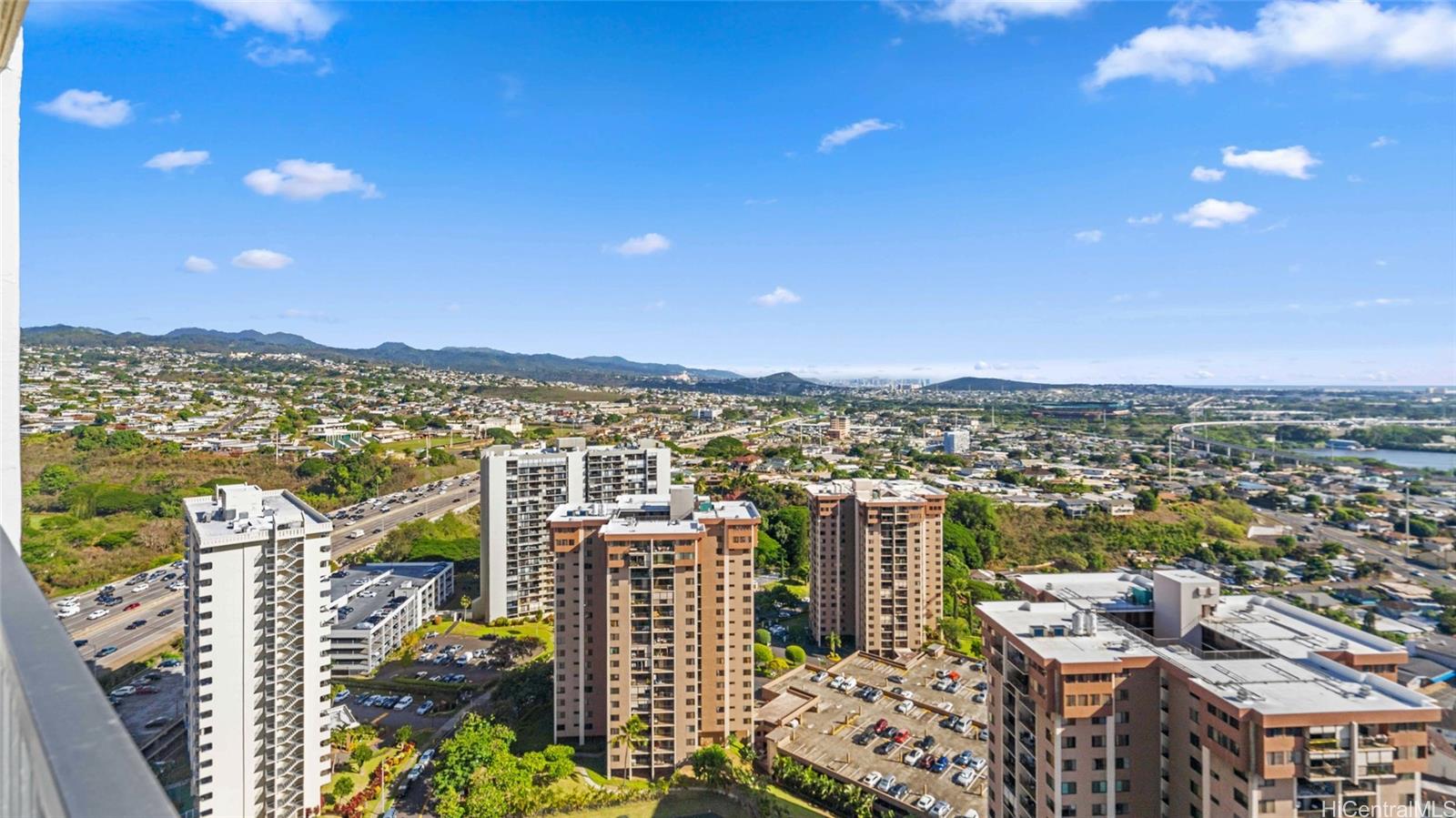 Pearl 2 condo # 31K, Aiea, Hawaii - photo 12 of 24