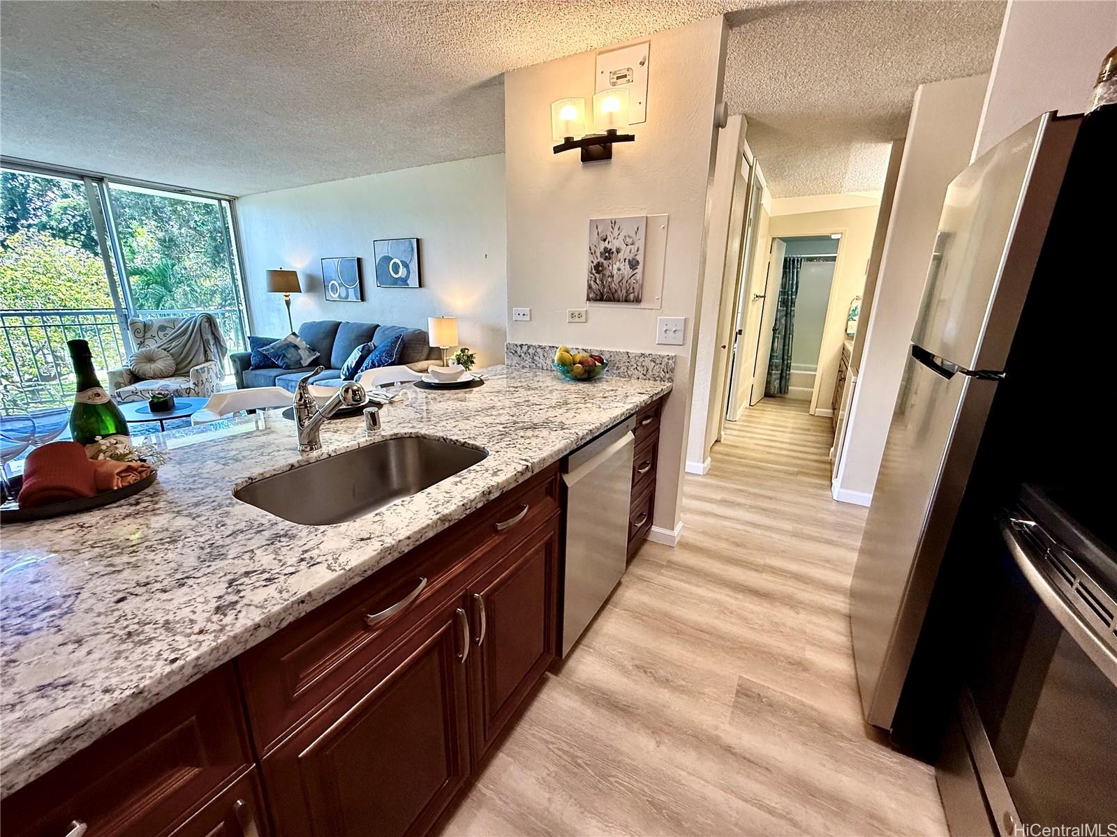 Pearl 2 condo # 3B, Aiea, Hawaii - photo 4 of 25