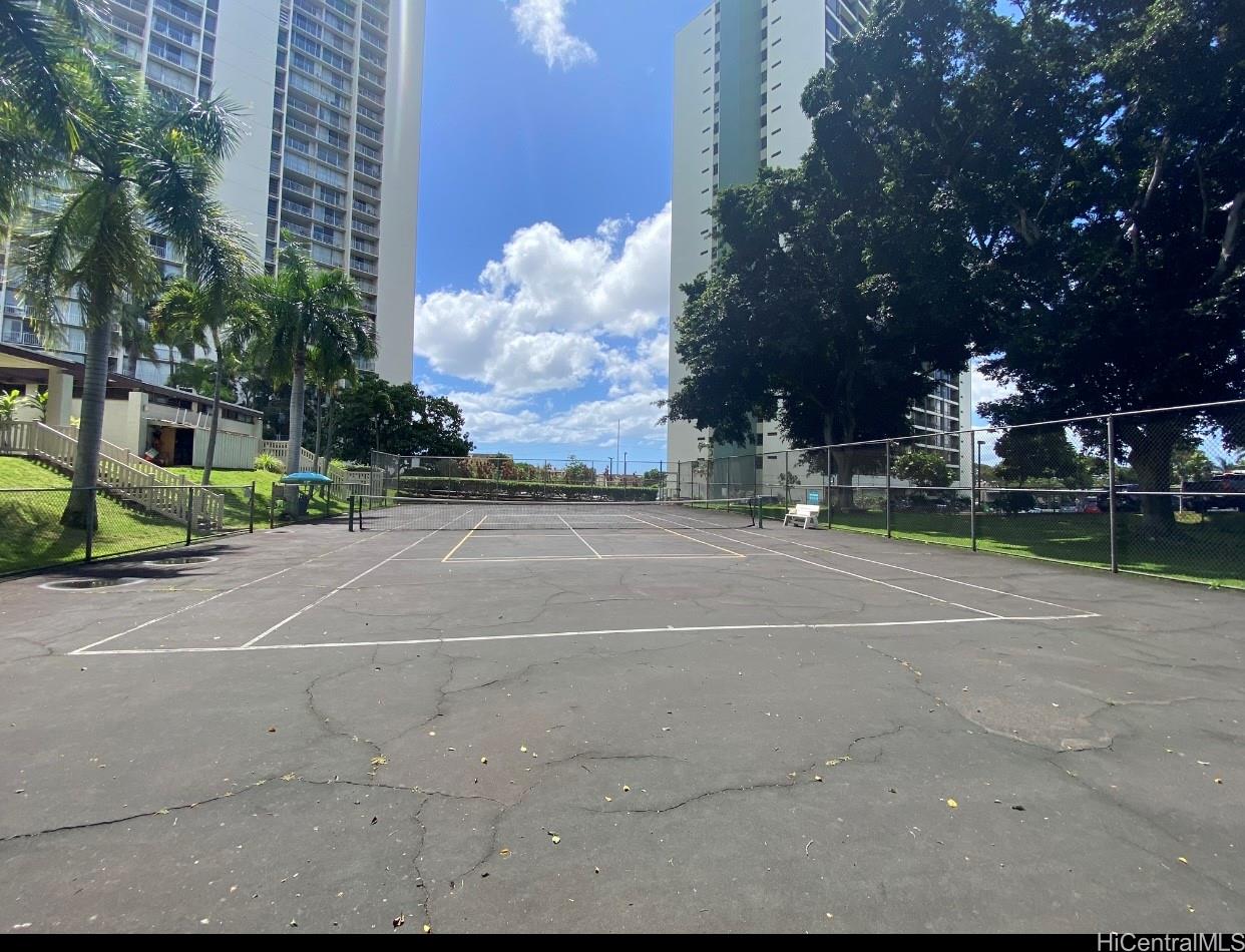 Pearl 2 condo # 4B, Aiea, Hawaii - photo 6 of 6