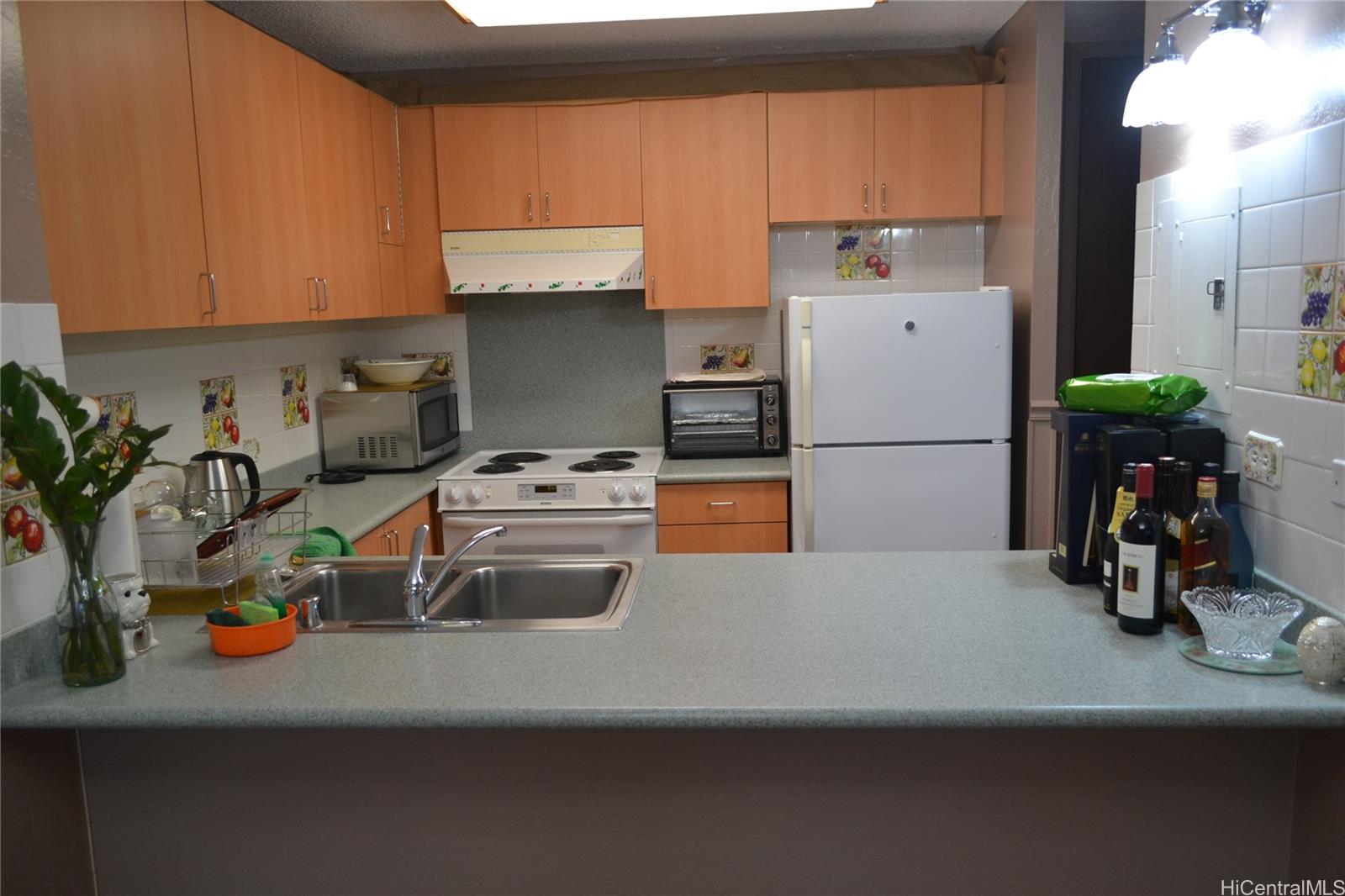 Pearl 2 condo # 4C, Aiea, Hawaii - photo 7 of 10