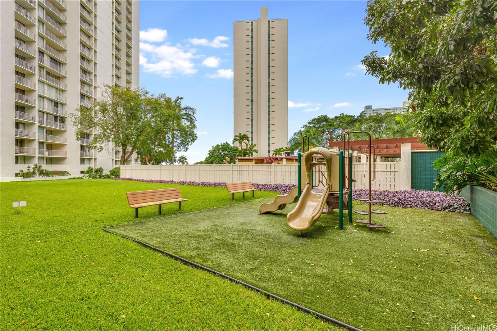 Pearl 2 condo # 4F, Aiea, Hawaii - photo 11 of 13