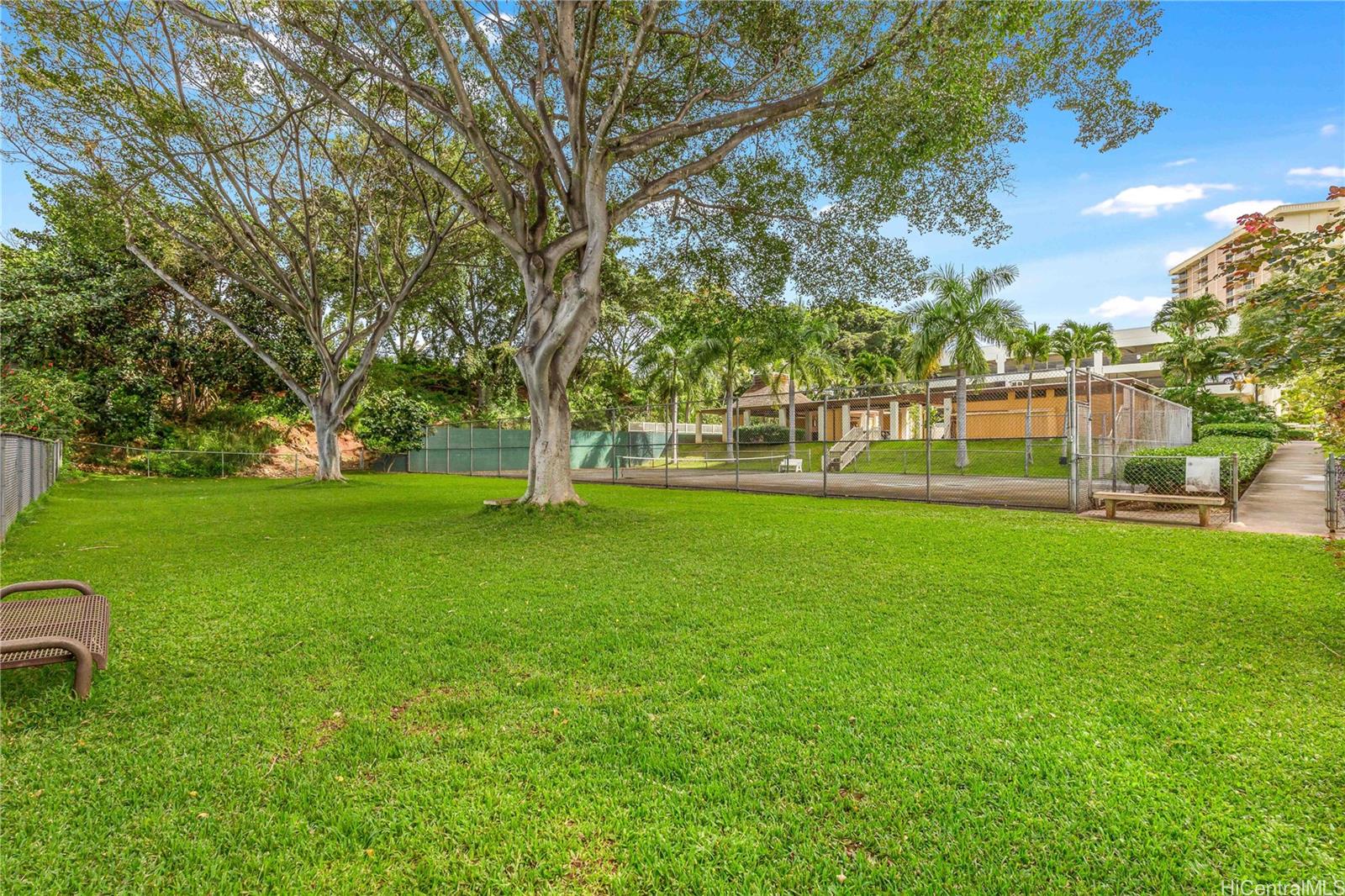 Pearl 2 condo # 4F, Aiea, Hawaii - photo 7 of 13