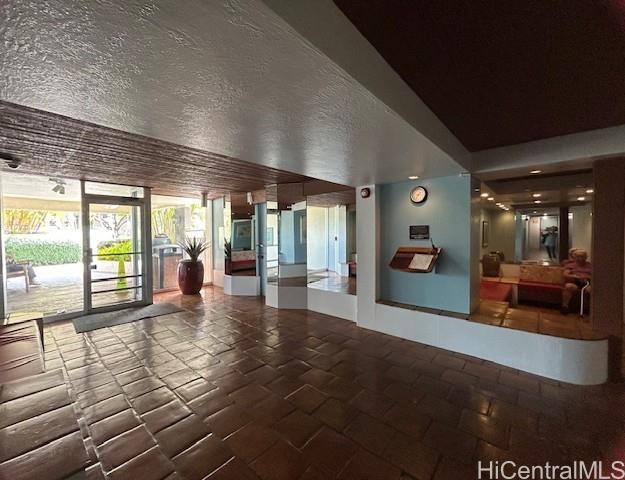Pearl 2 condo # 7-A, Aiea, Hawaii - photo 3 of 20