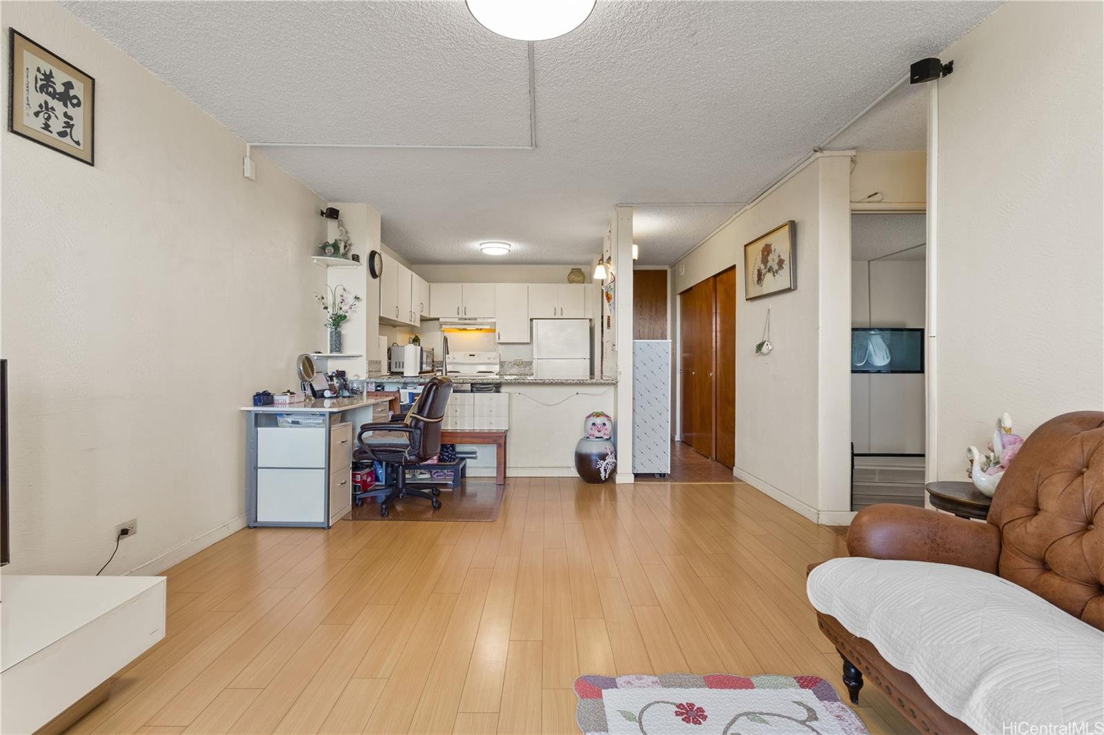 Pearl 2 condo # 9A, Aiea, Hawaii - photo 2 of 22