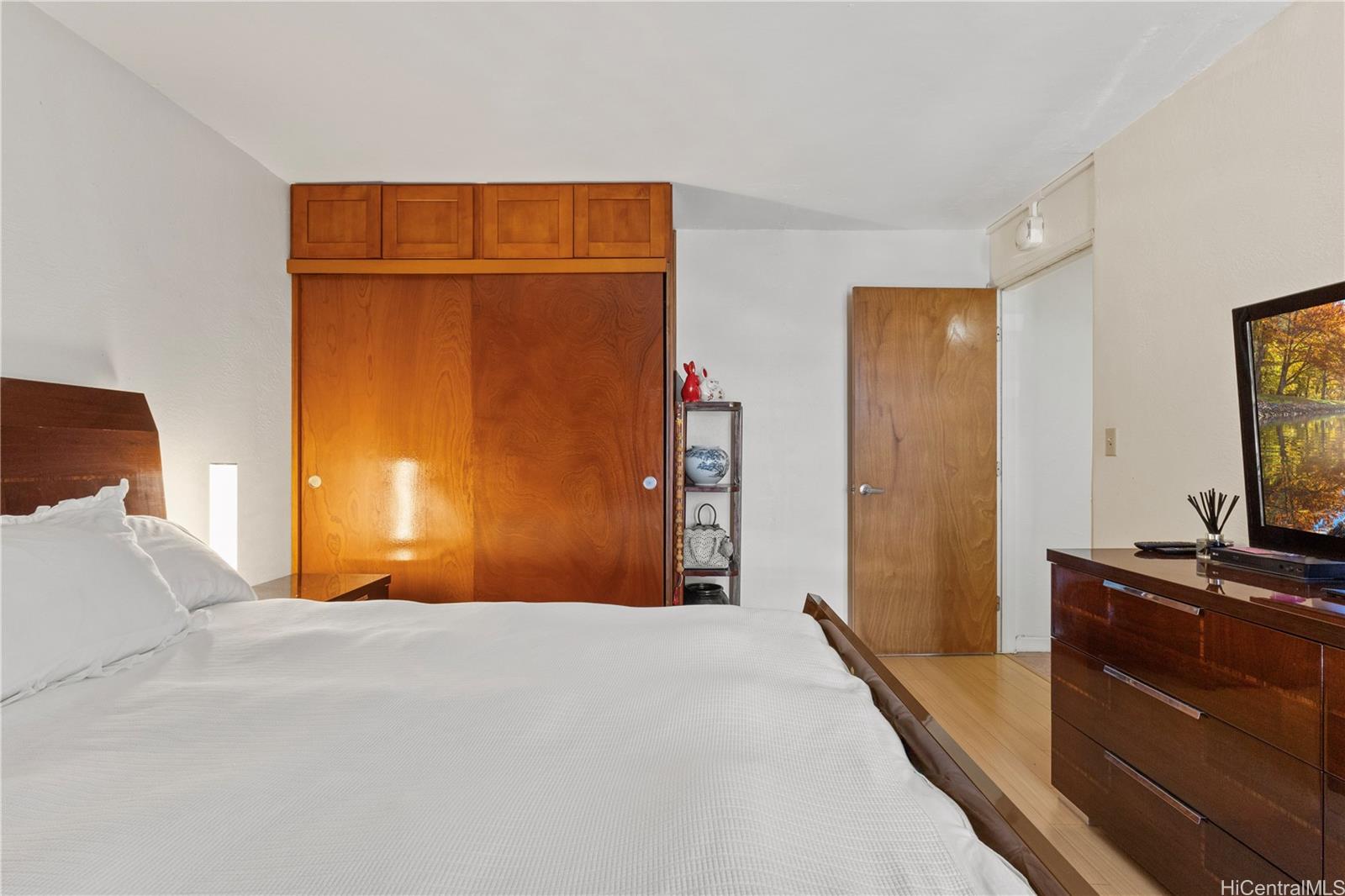 Pearl 2 condo # 9A, Aiea, Hawaii - photo 4 of 22