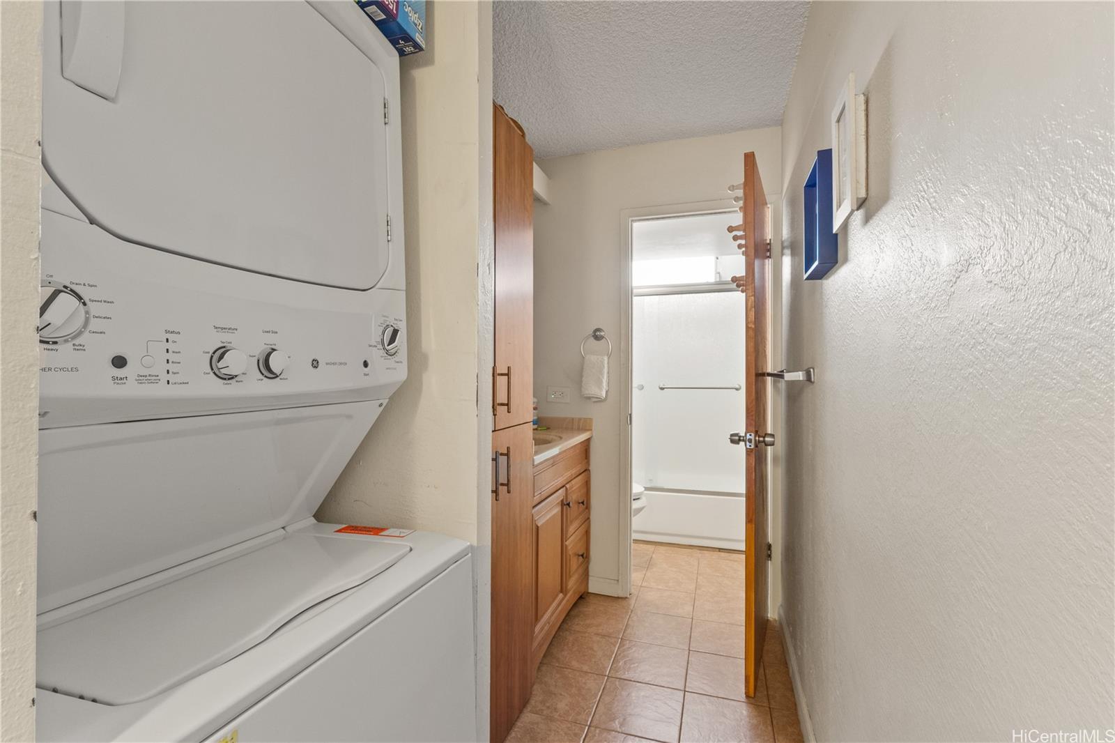 Pearl 2 condo # 9A, Aiea, Hawaii - photo 7 of 22