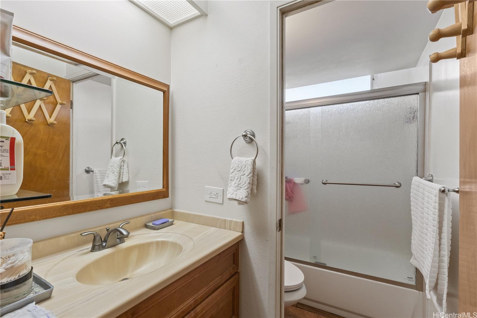 Pearl 2 condo # 9A, Aiea, Hawaii - photo 8 of 22