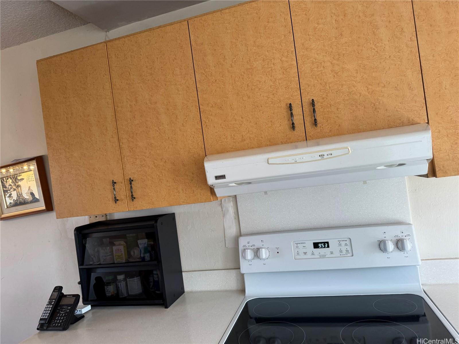 Tropicana Village-Aiea condo # 20472, Aiea, Hawaii - photo 3 of 17