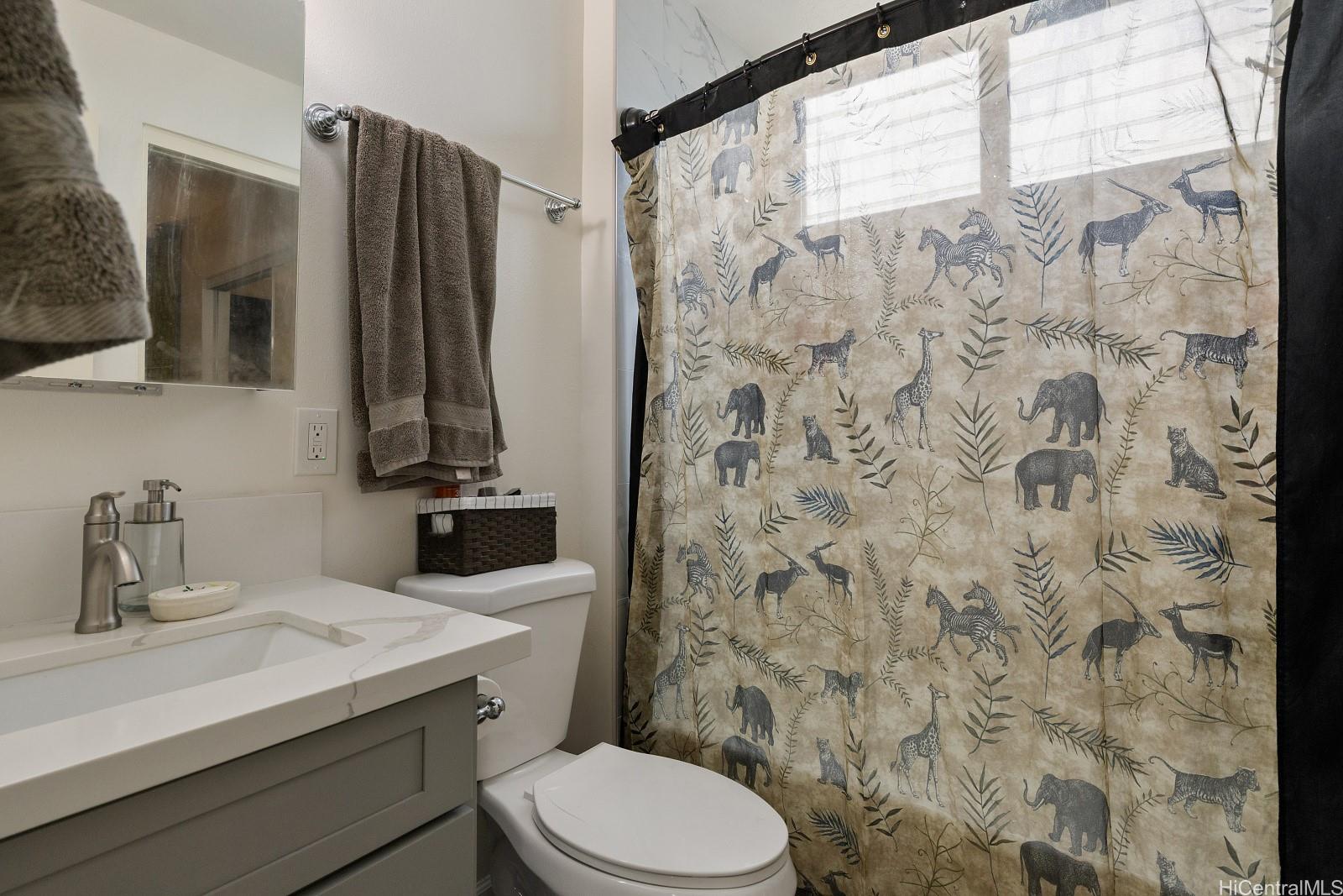 Chateau Newtown Vlg 2 condo # 4402, Aiea, Hawaii - photo 16 of 25