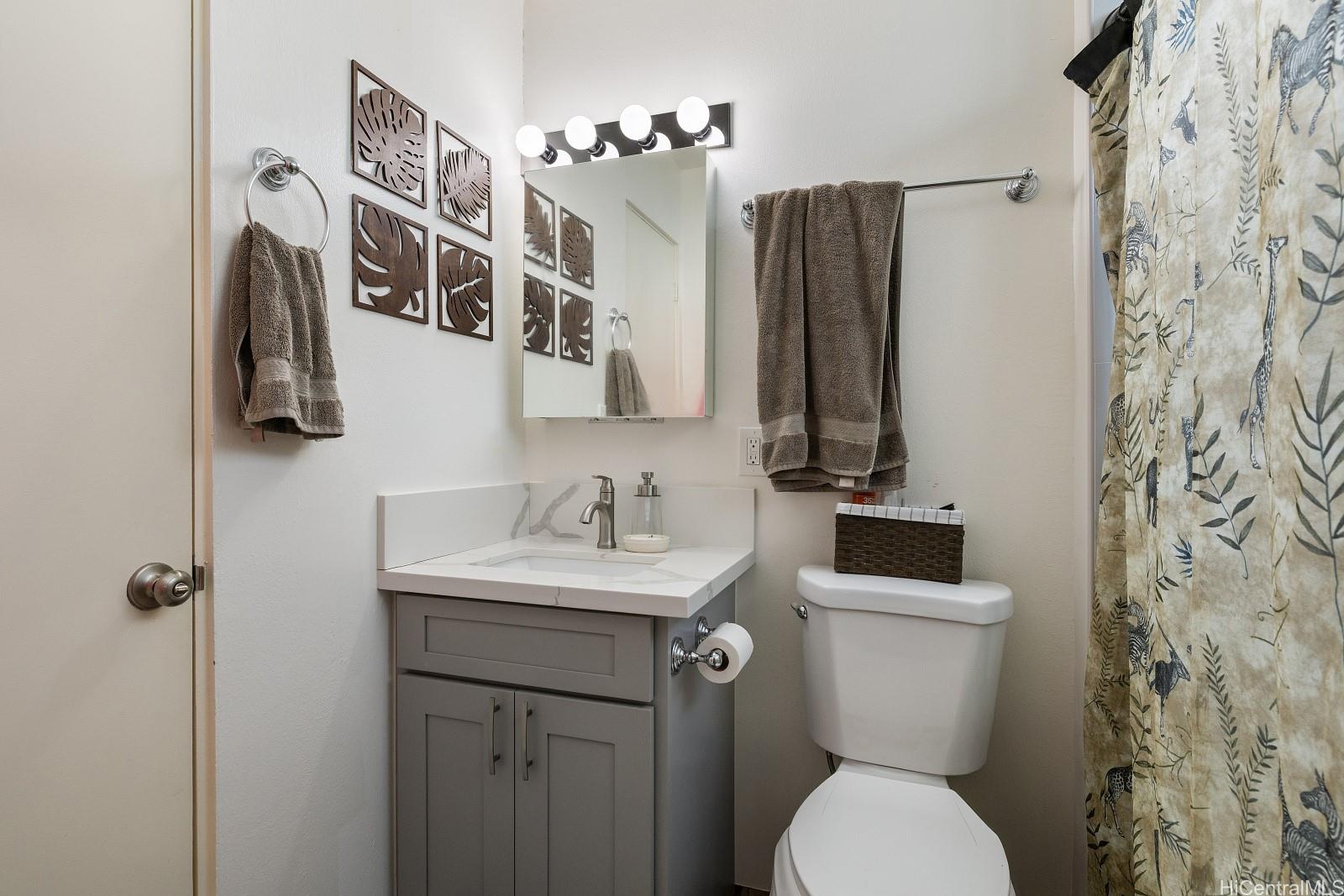 Chateau Newtown Vlg 2 condo # 4402, Aiea, Hawaii - photo 6 of 25