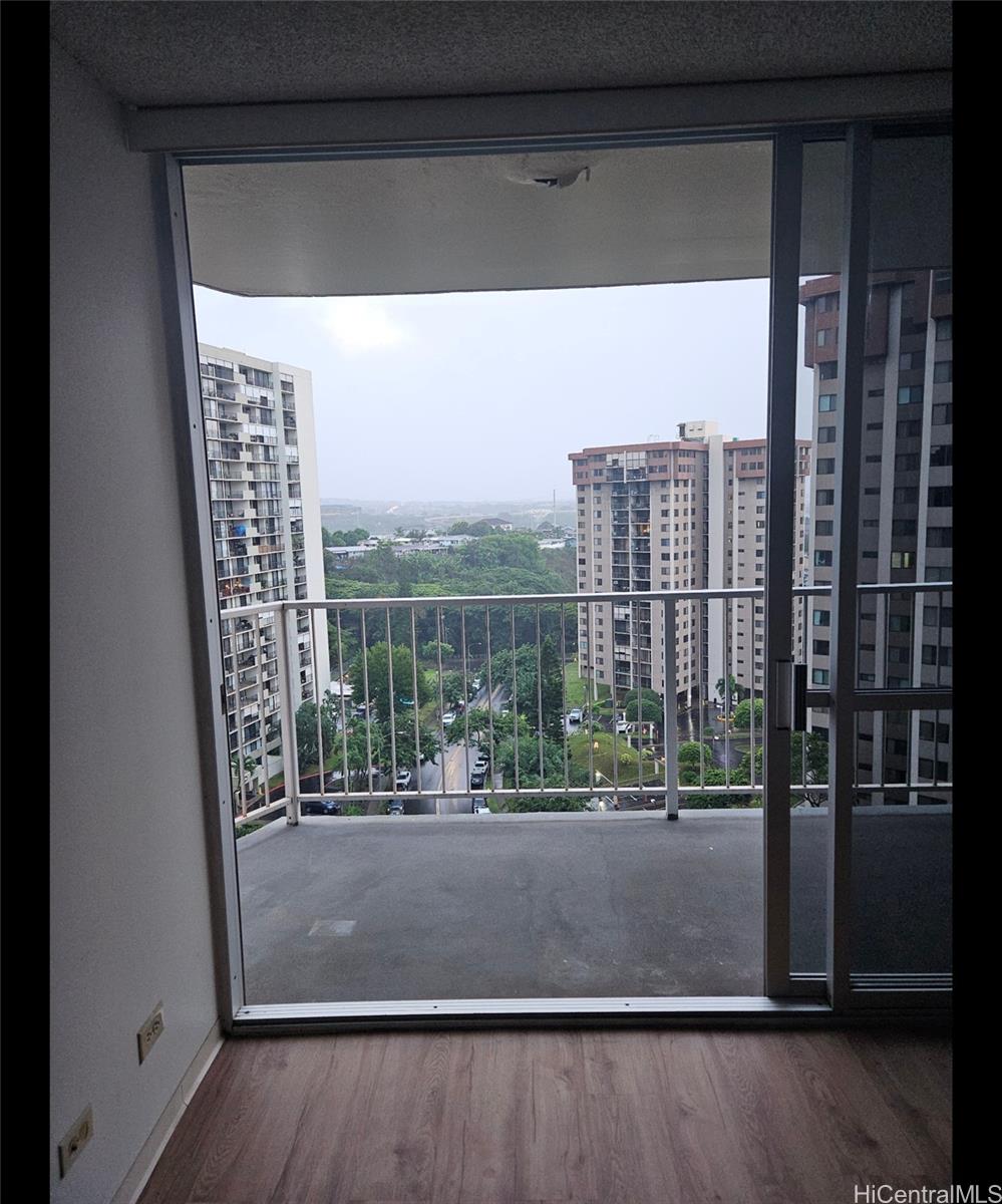 HIGHLANDER condo # 1108, Aiea, Hawaii - photo 2 of 17