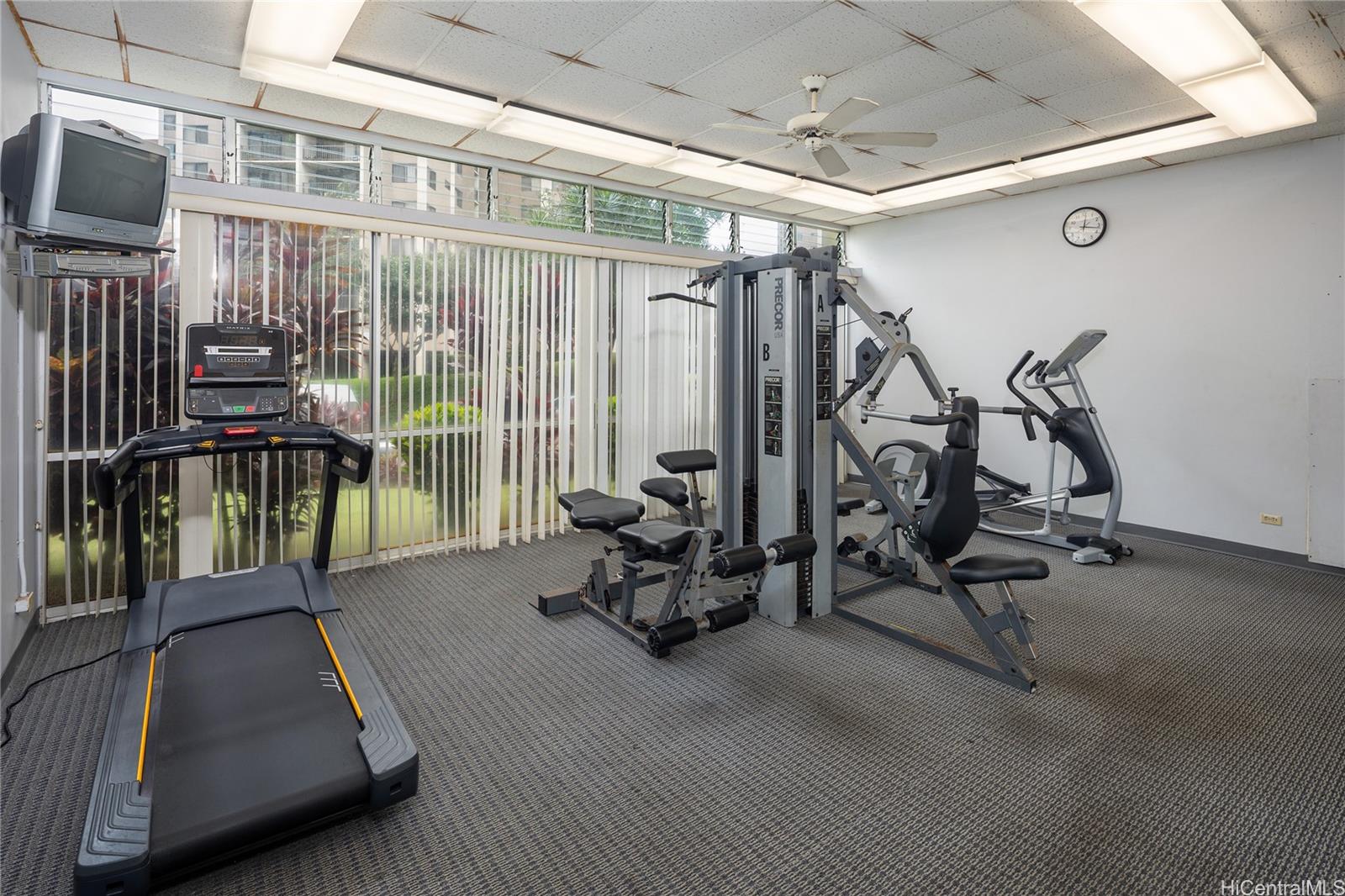 Highlander condo # 1108, Aiea, Hawaii - photo 16 of 22