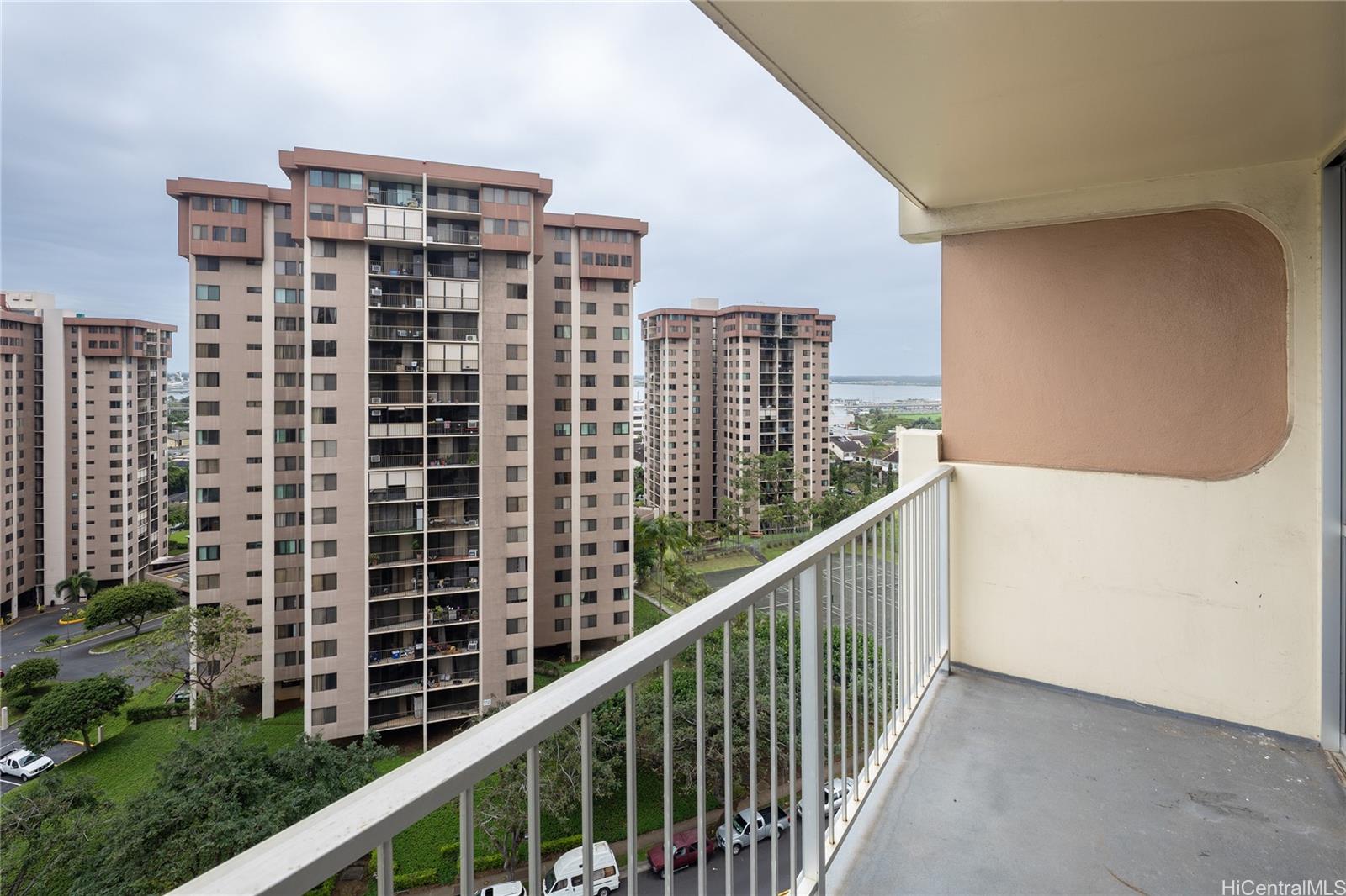Highlander condo # 1108, Aiea, Hawaii - photo 20 of 22