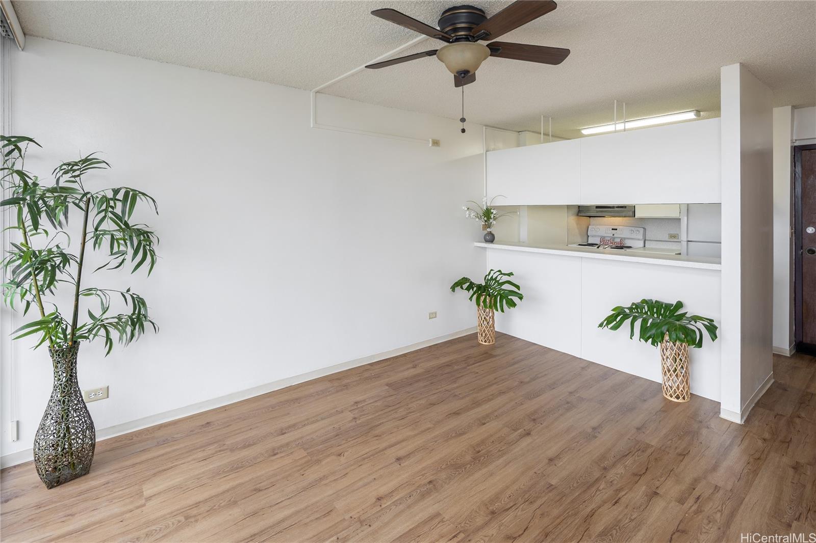 Highlander condo # 1108, Aiea, Hawaii - photo 3 of 22