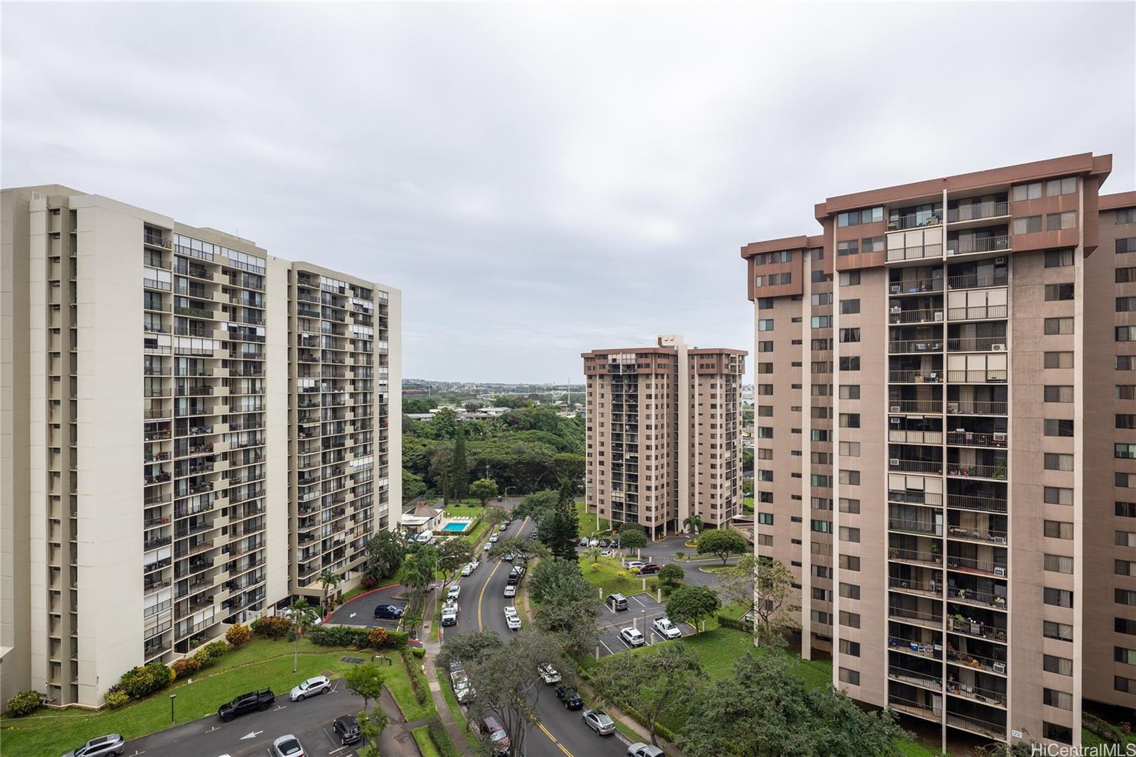 Highlander condo # 1108, Aiea, Hawaii - photo 21 of 22