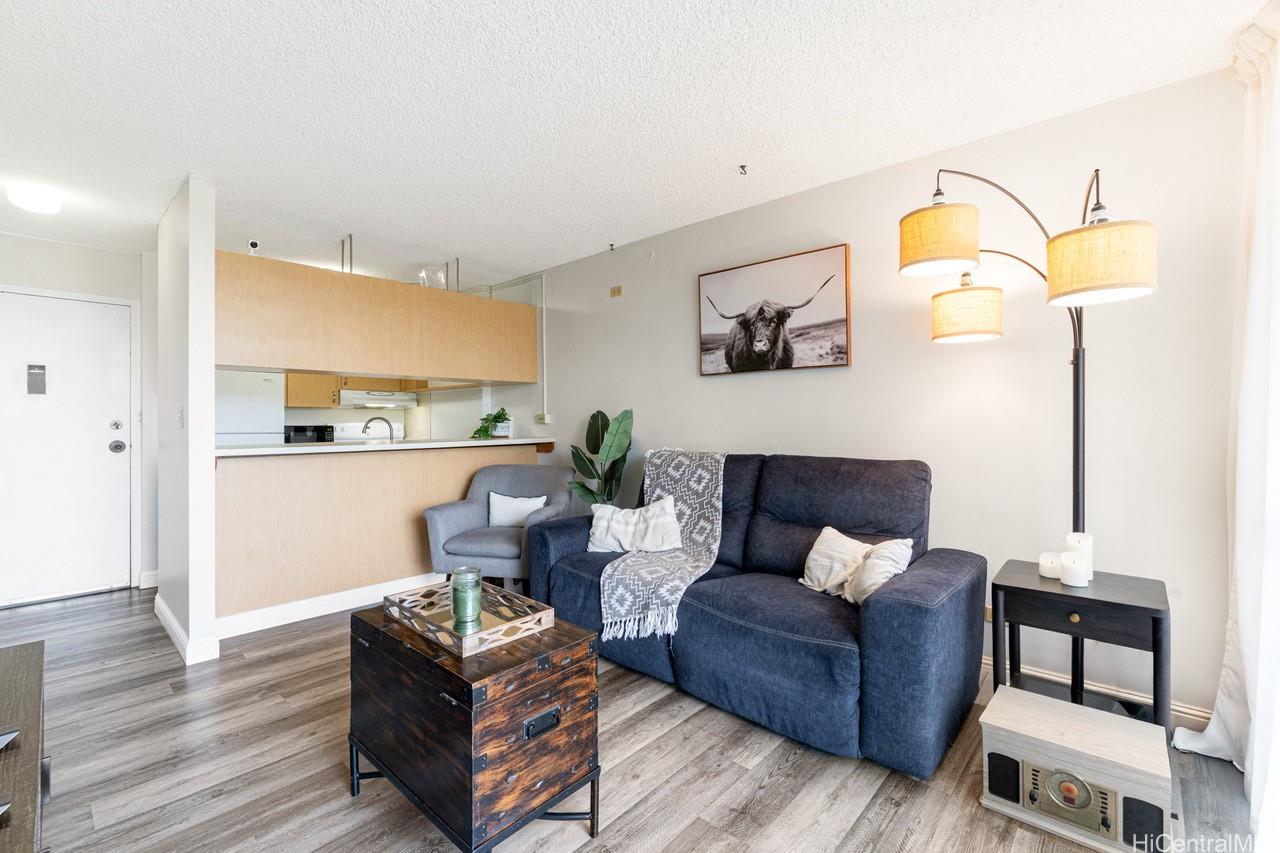 Highlander condo # 1403, Aiea, Hawaii - photo 2 of 17