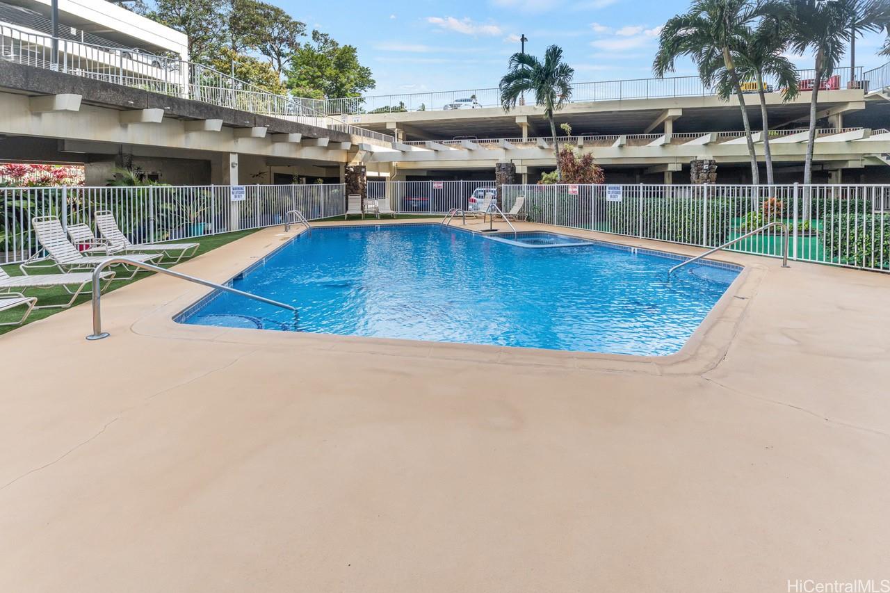 Highlander condo # 1403, Aiea, Hawaii - photo 12 of 17