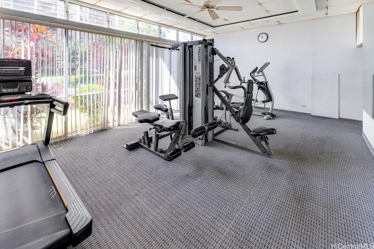 Highlander condo # 1403, Aiea, Hawaii - photo 13 of 17