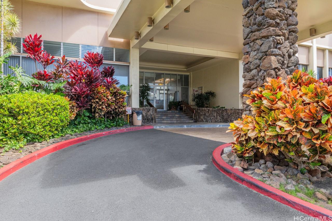 Highlander condo # 1403, Aiea, Hawaii - photo 16 of 17