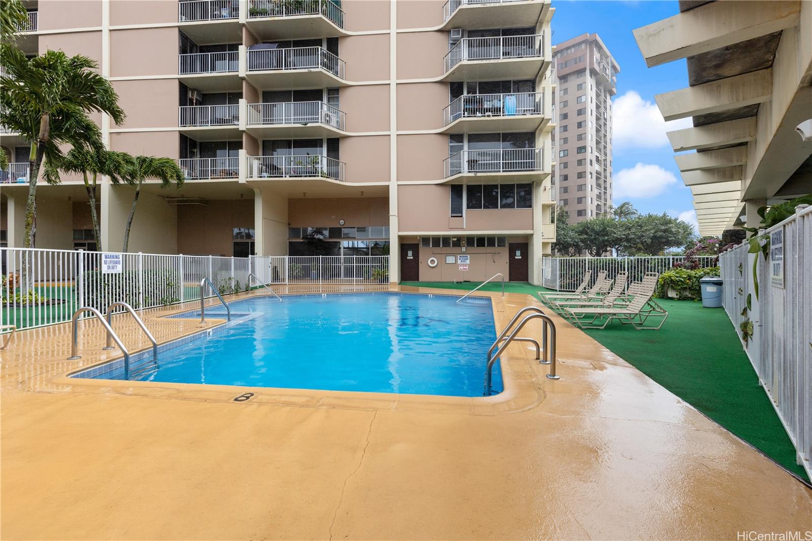 Highlander condo # 1505, Aiea, Hawaii - photo 23 of 25