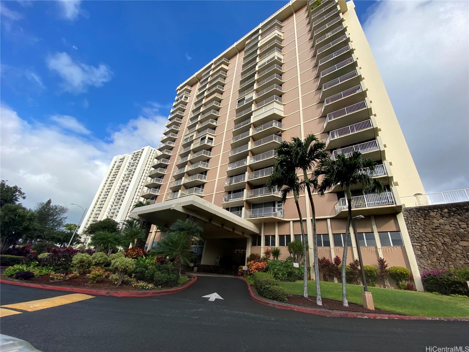Highlander condos for sale in Pearlridge Oahu