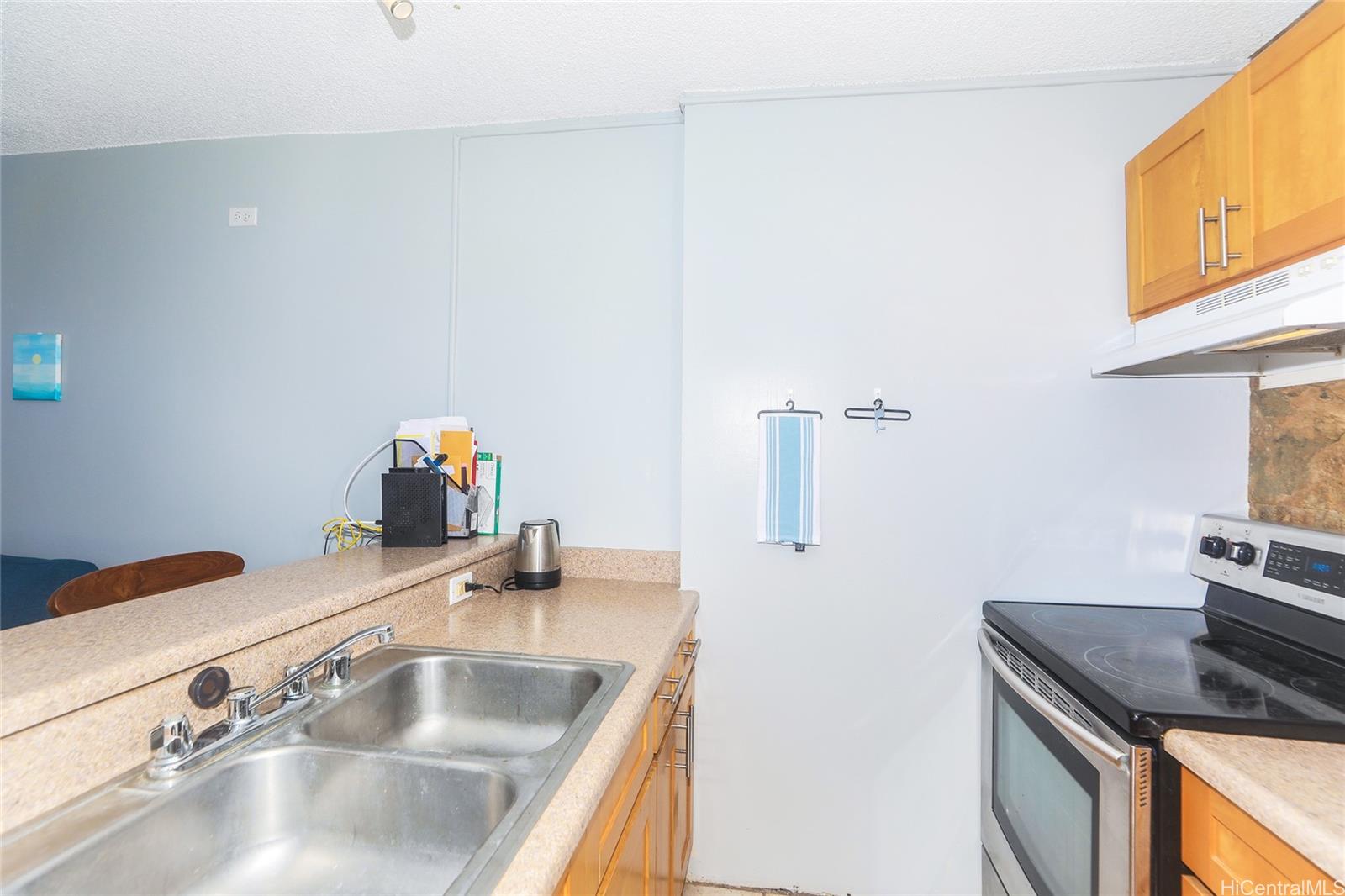 Highlander condo # 312, Aiea, Hawaii - photo 14 of 25