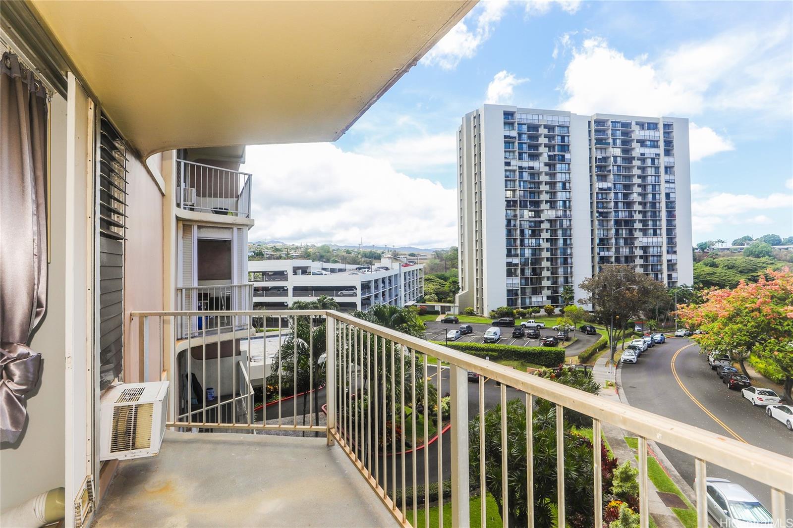 Highlander condo # 312, Aiea, Hawaii - photo 5 of 24