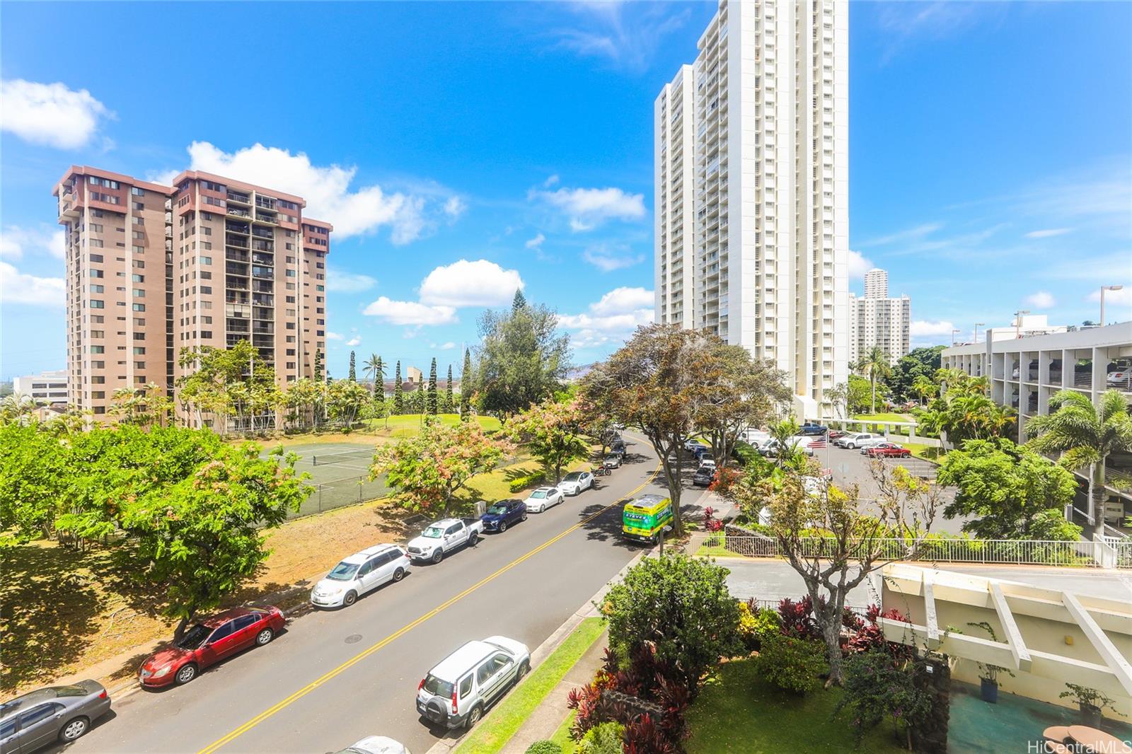 Highlander condo # 312, Aiea, Hawaii - photo 7 of 25