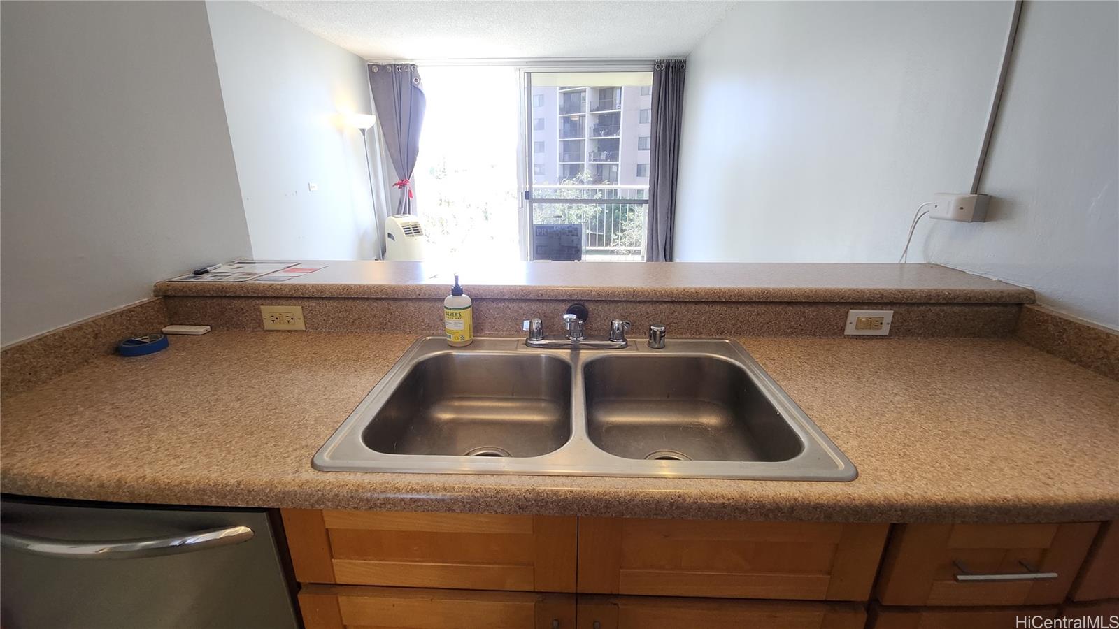 Highlander condo # 312, Aiea, Hawaii - photo 9 of 25