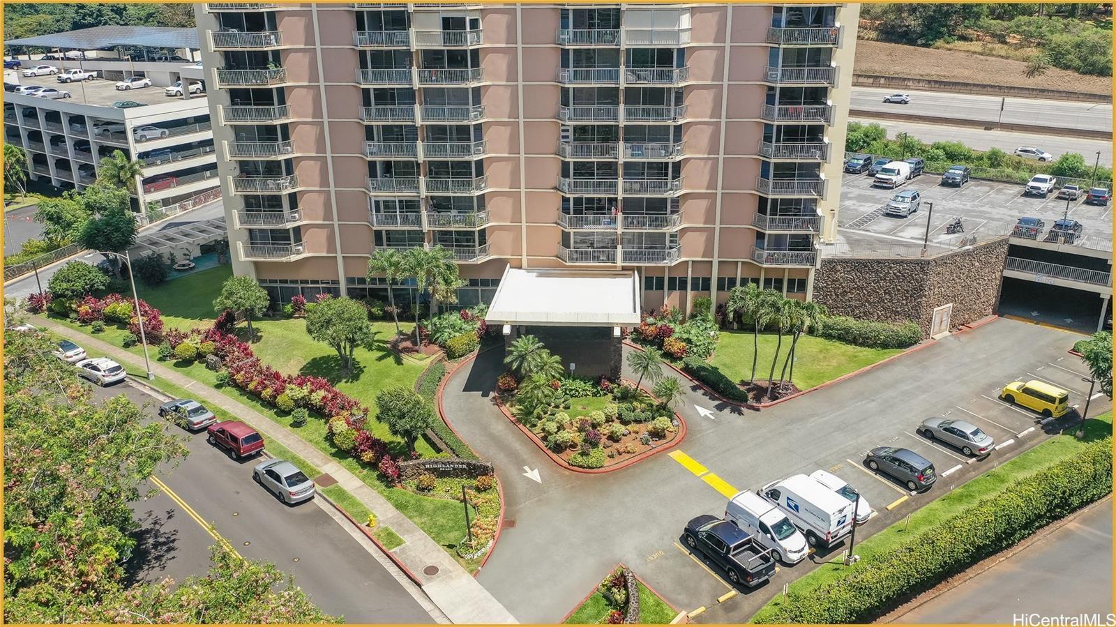 Highlander condo # 401, Aiea, Hawaii - photo 22 of 23