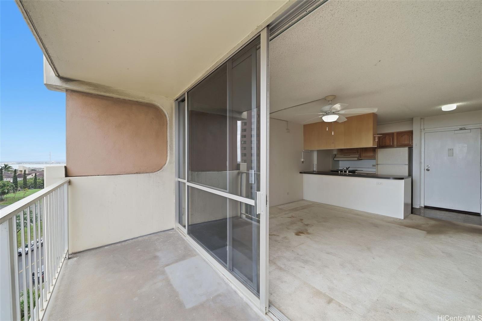 Highlander condo # 608, Aiea, Hawaii - photo 11 of 24