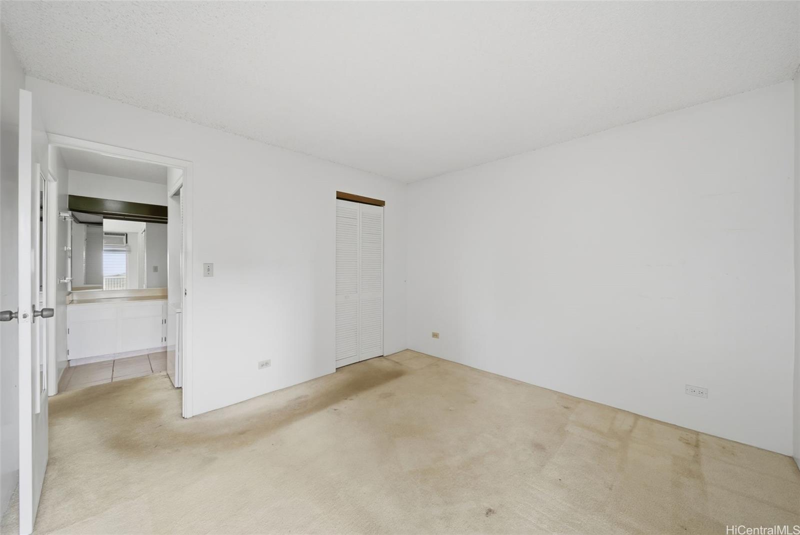 Highlander condo # 608, Aiea, Hawaii - photo 15 of 24