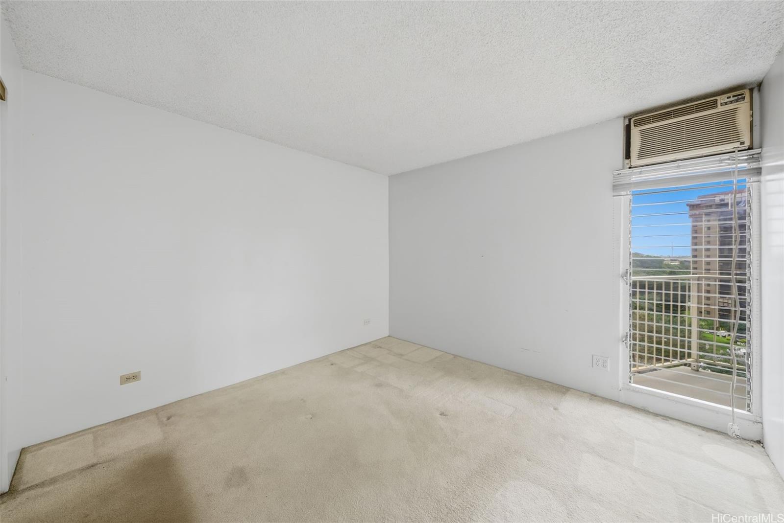 Highlander condo # 608, Aiea, Hawaii - photo 16 of 24