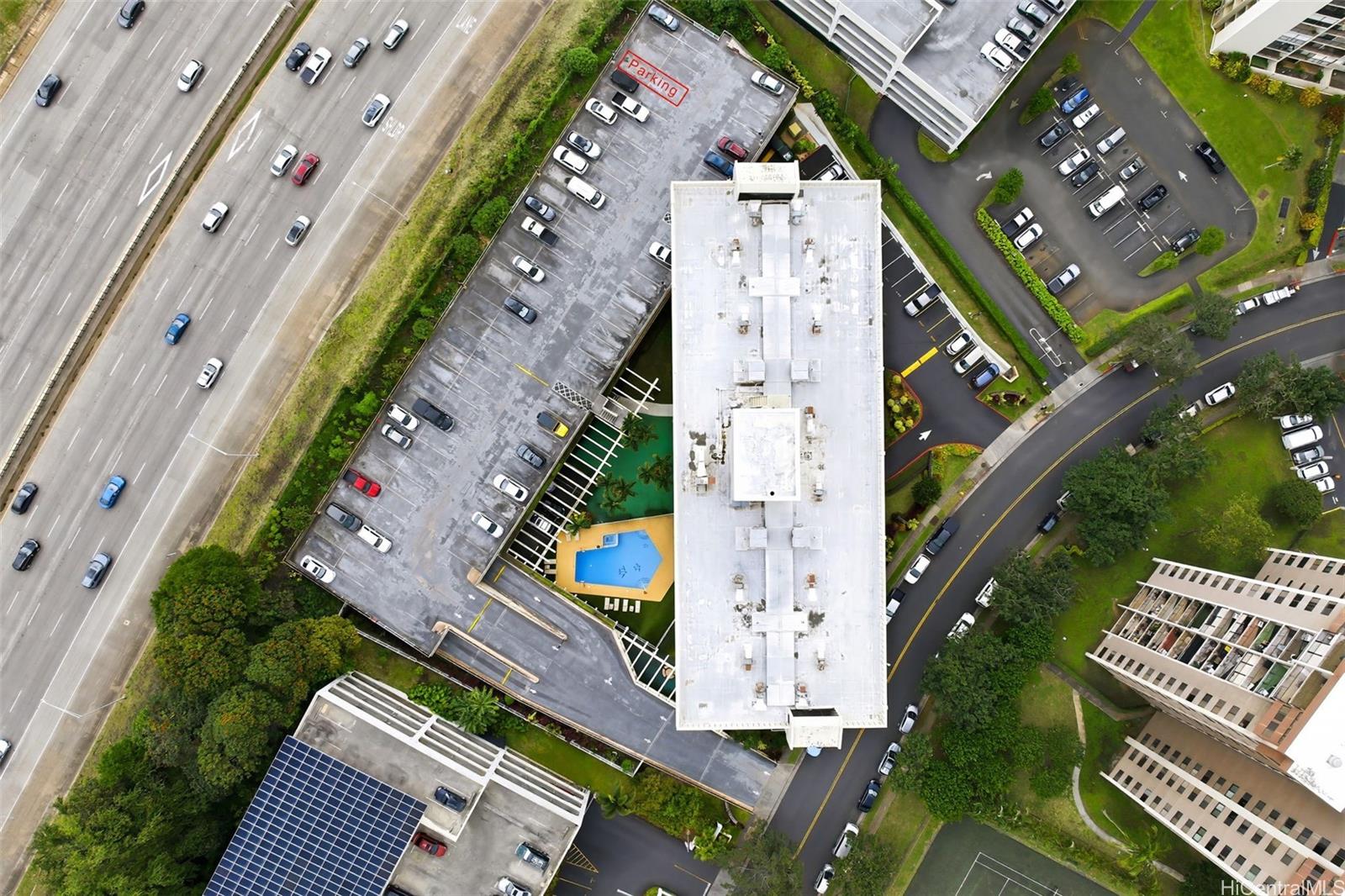 Highlander condo # 608, Aiea, Hawaii - photo 21 of 24