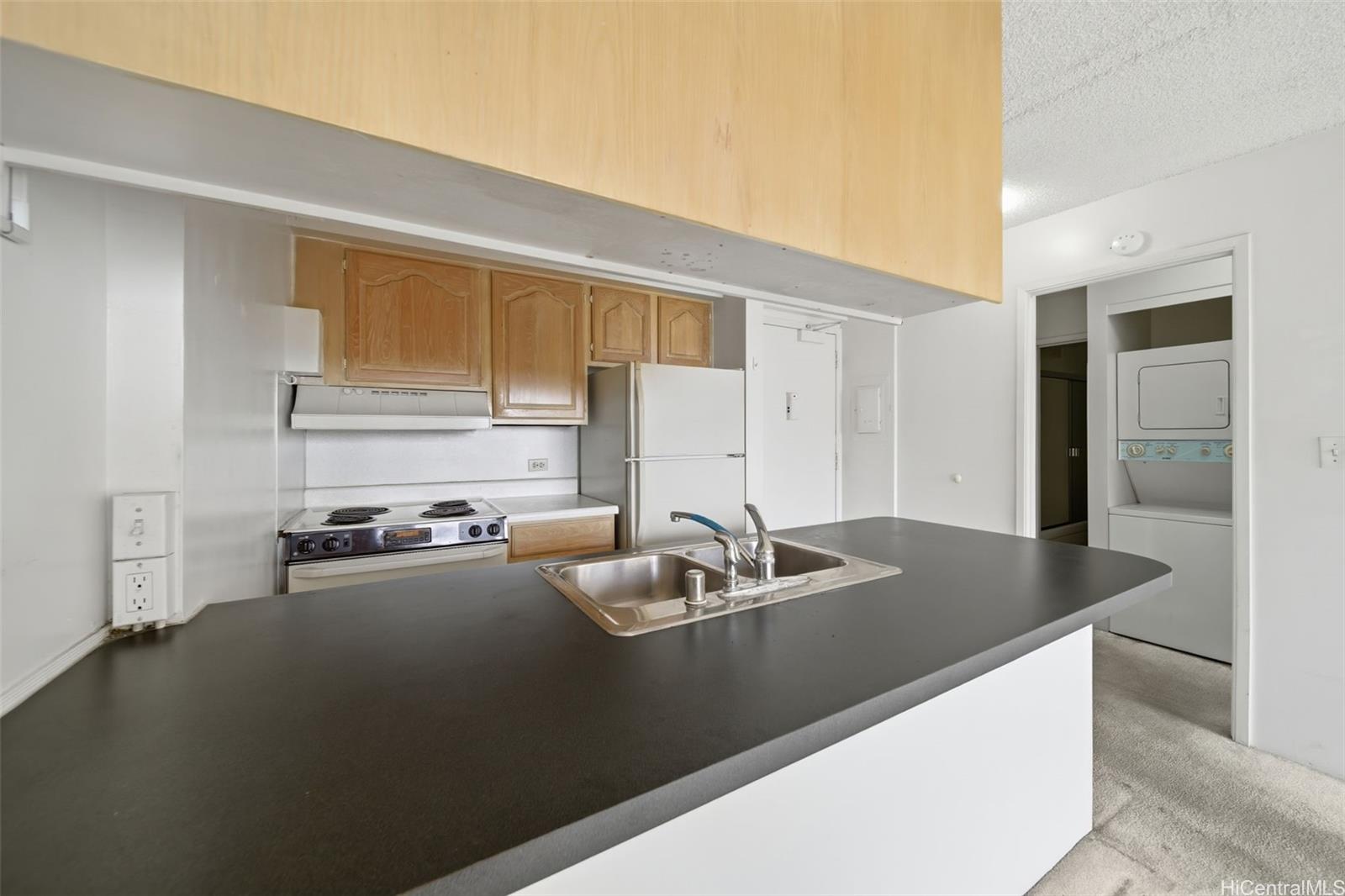 Highlander condo # 608, Aiea, Hawaii - photo 9 of 24