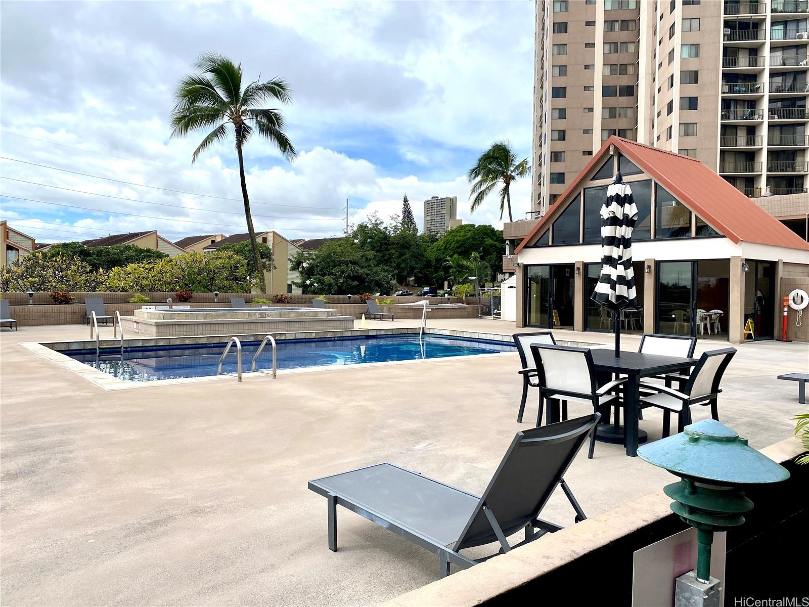 Park at Pearlridge condo # B1104, Aiea, Hawaii - photo 13 of 15