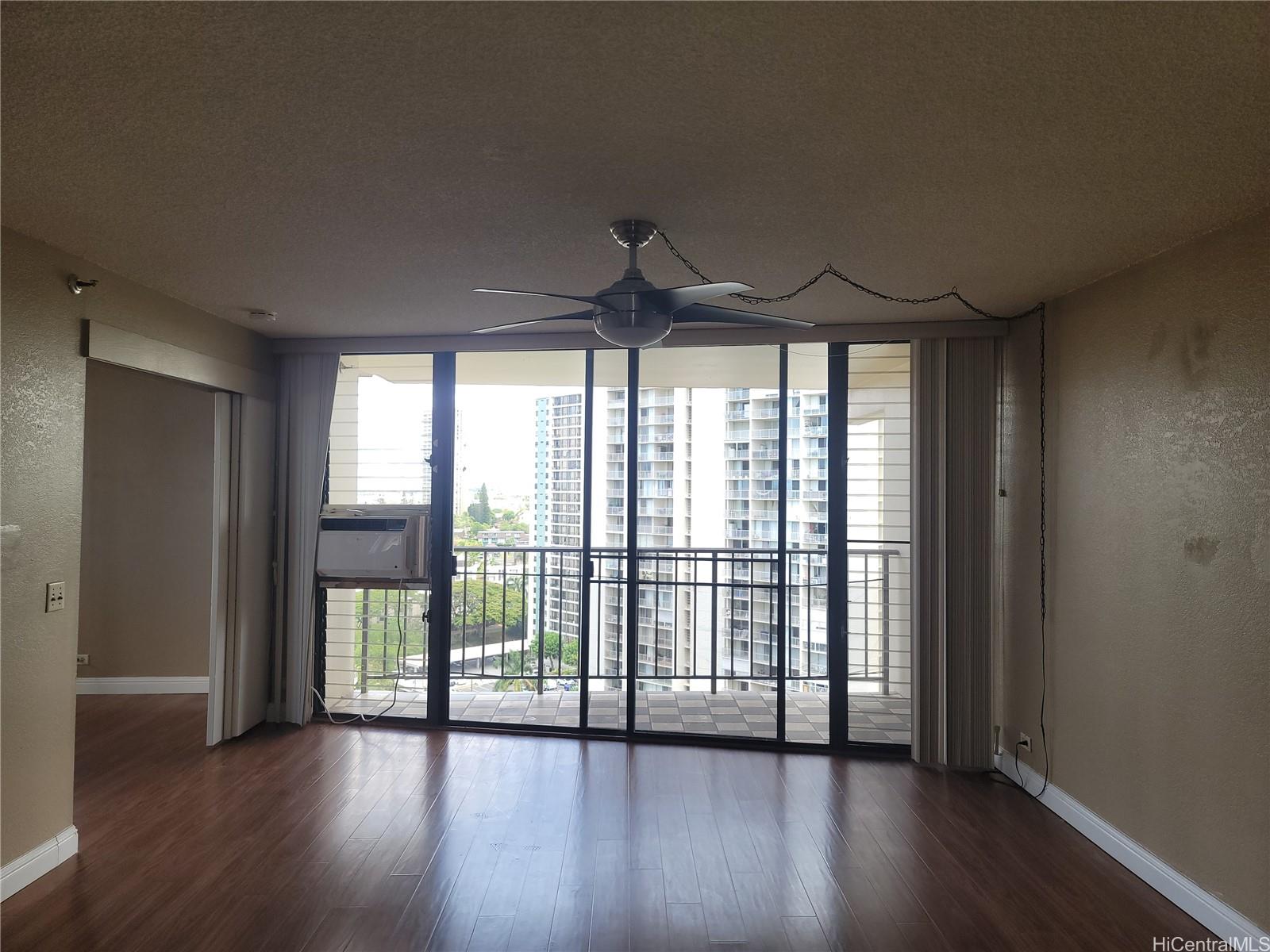 Park At Pearlridge condo # B1603, Aiea, Hawaii - photo 8 of 20