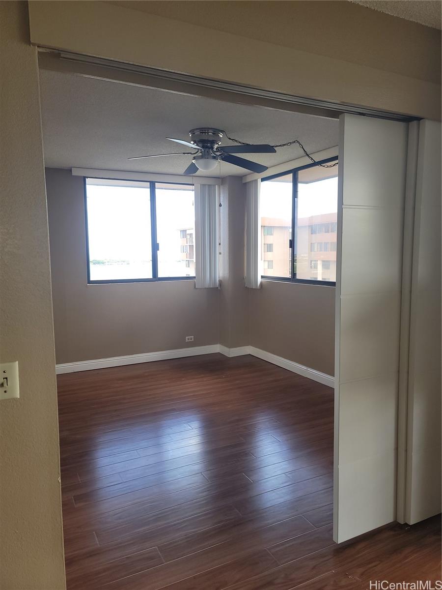 Park At Pearlridge condo # B1603, Aiea, Hawaii - photo 11 of 25